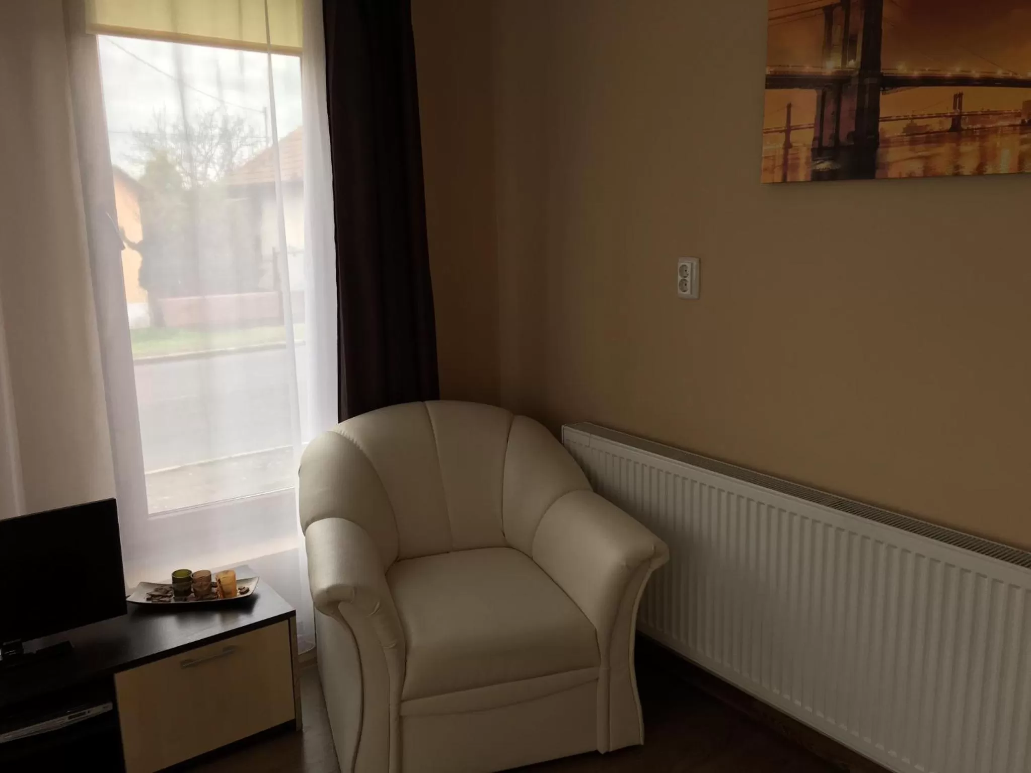 Photo of the whole room, Seating Area in Abszolút Hotel és Panzió