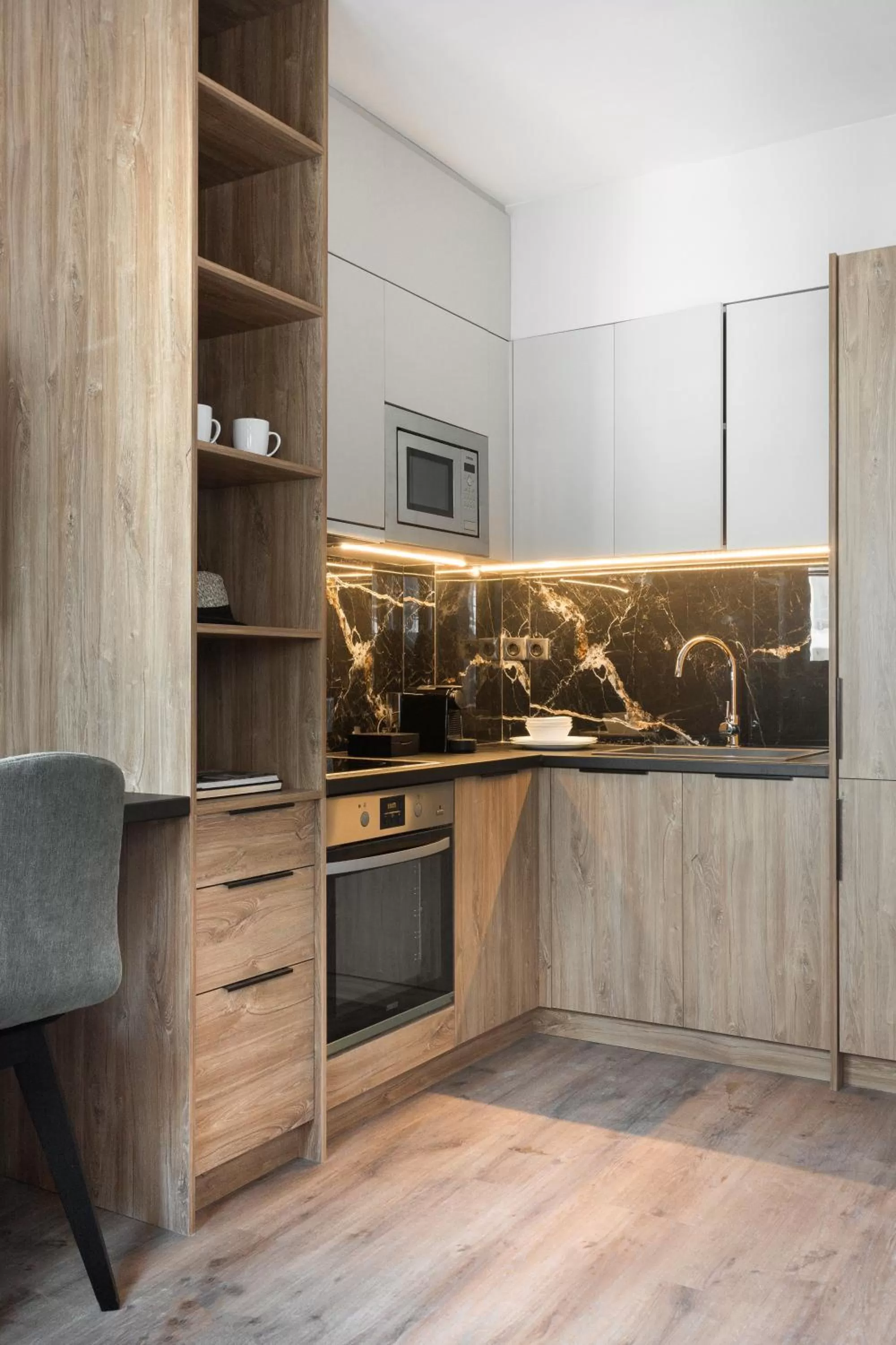 Kitchen or kitchenette in LUX&EASY Athens Downtown Apartments