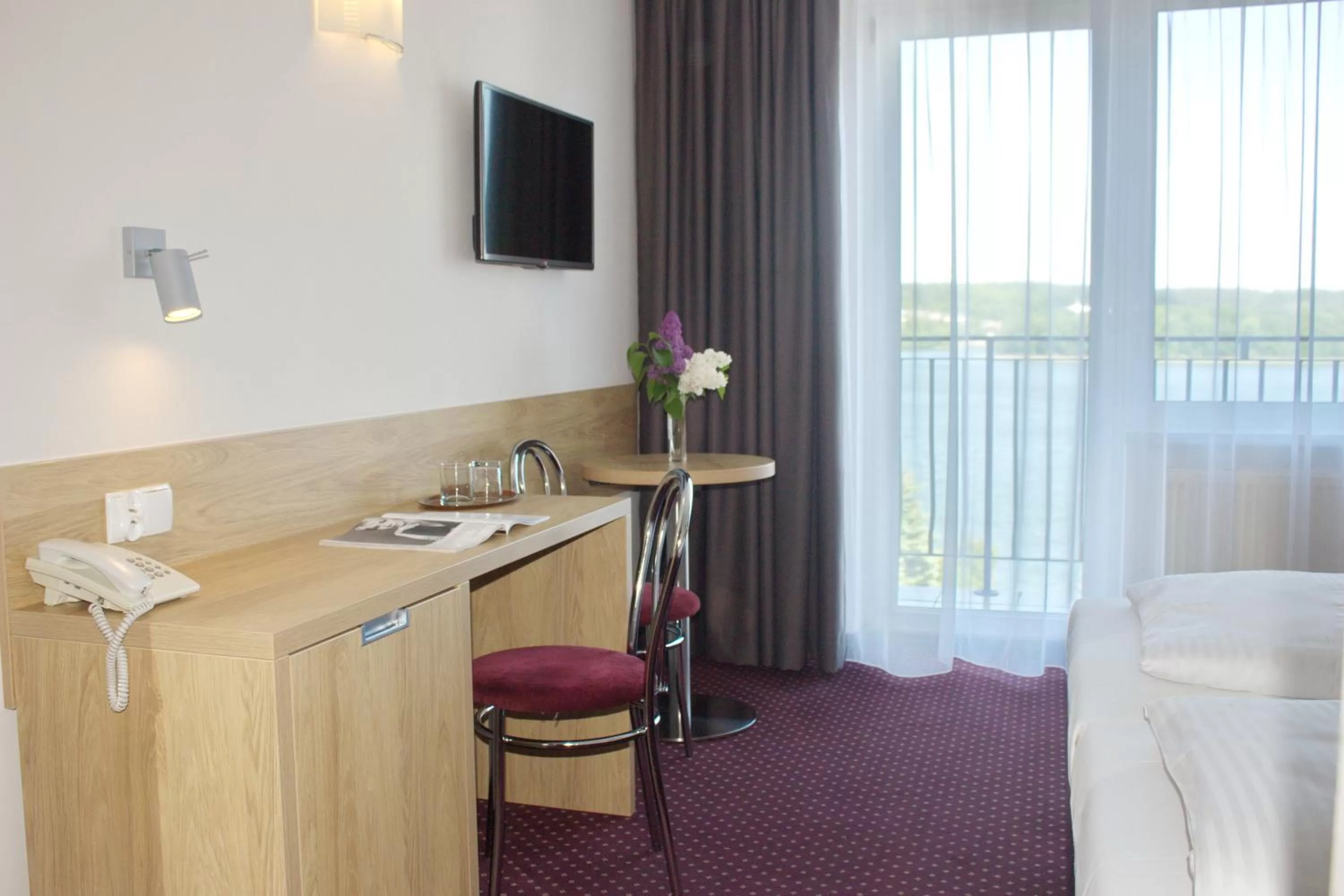 View (from property/room), Bed in Hotel Huszcza