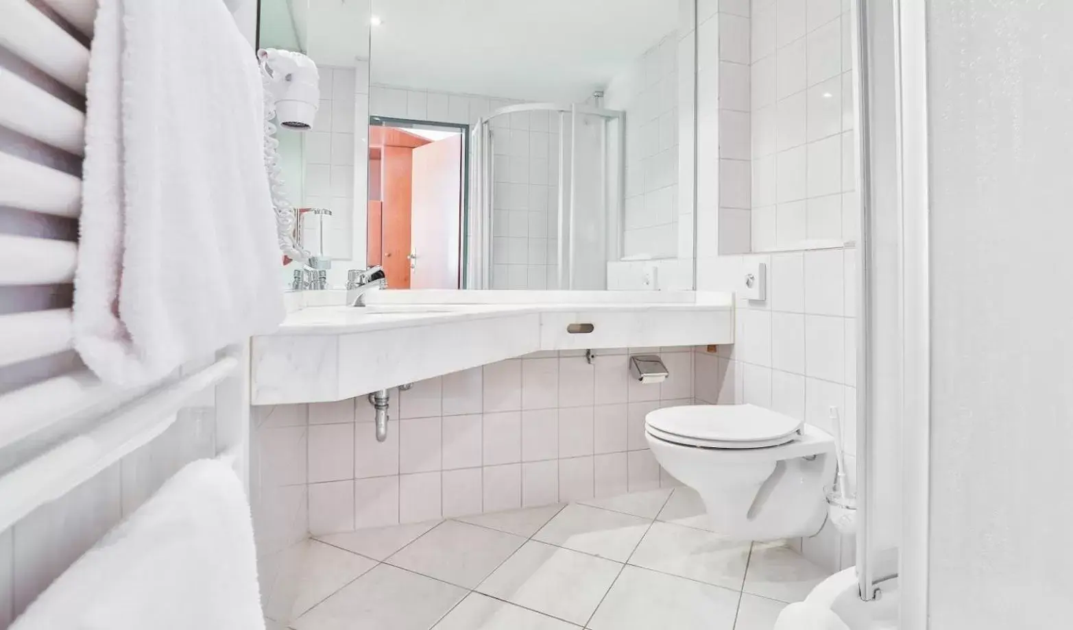 Double Room in Hotel-Gasthaus "Krone" Double Room in Hotel-Gasthaus "Krone"