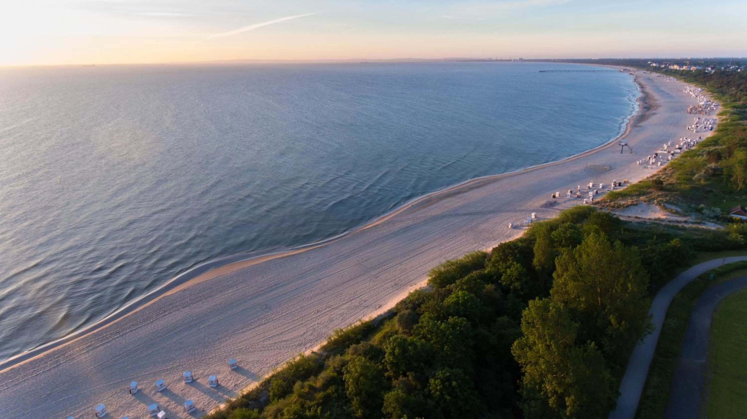 Beach in Strandhotel Heringsdorf mit Soleaußenpool 30 Grad