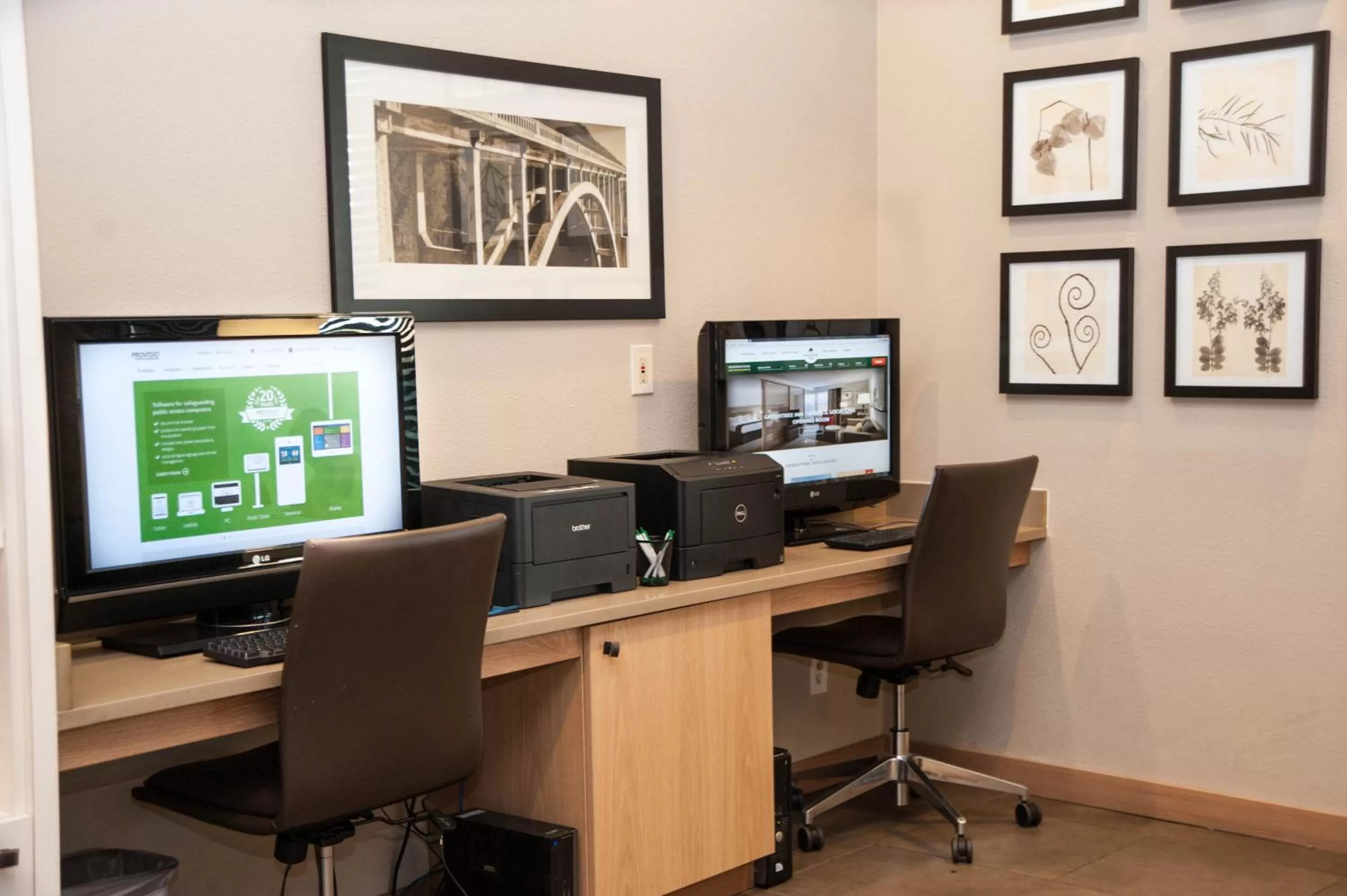 Business facilities in GreenTree Inn & Suites Phoenix Sky Harbor