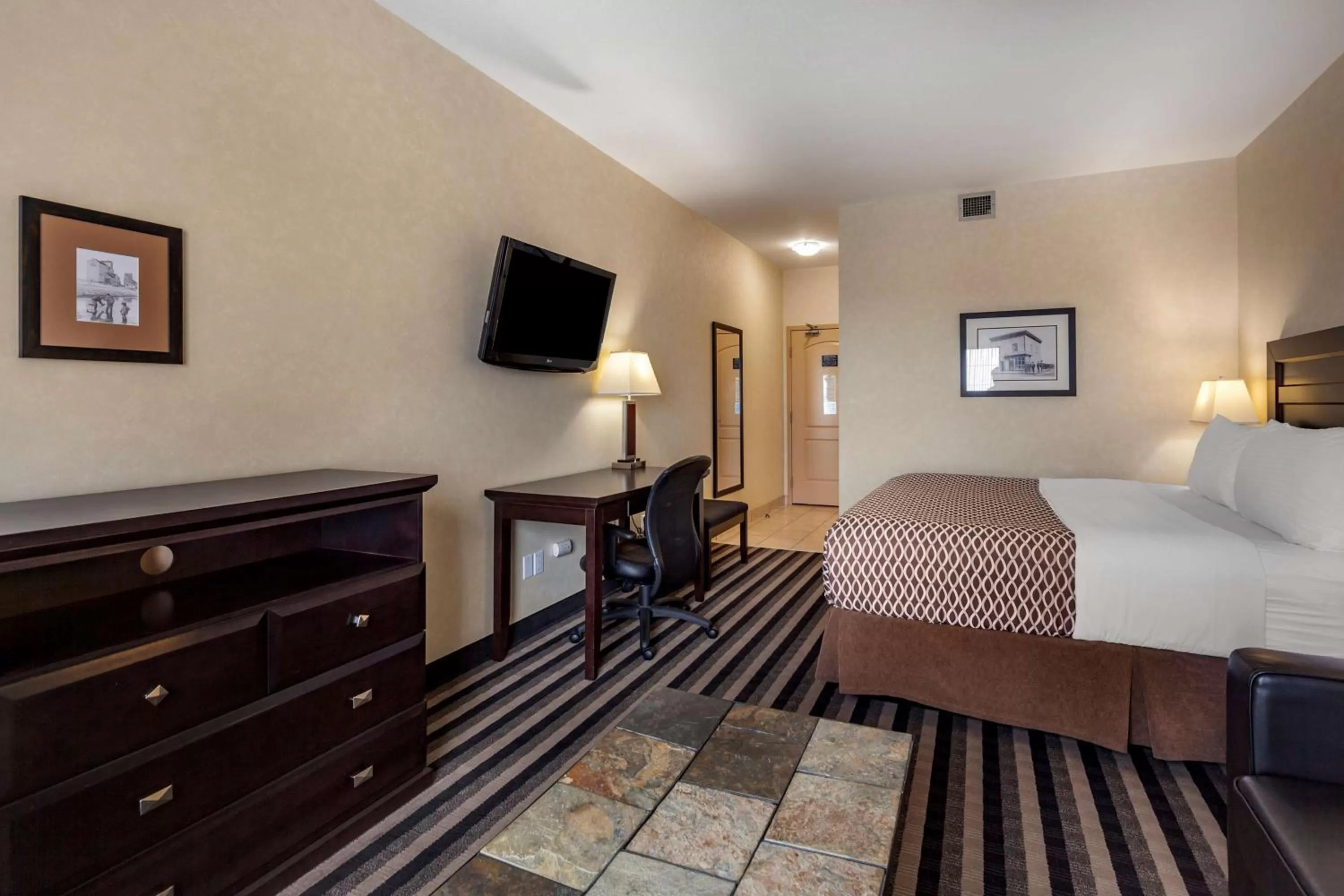Bedroom, Bed in Best Western Plus Meridian