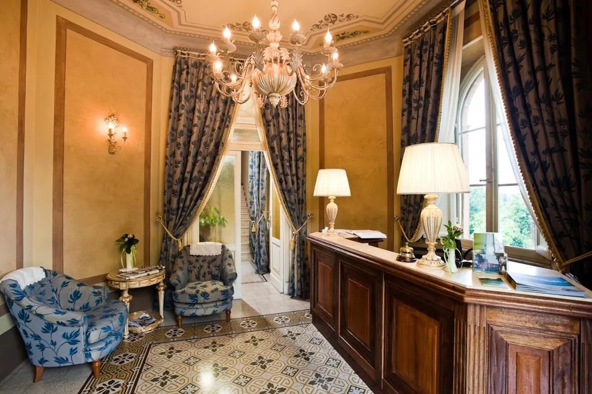 Lobby or reception in Castello Montegiove