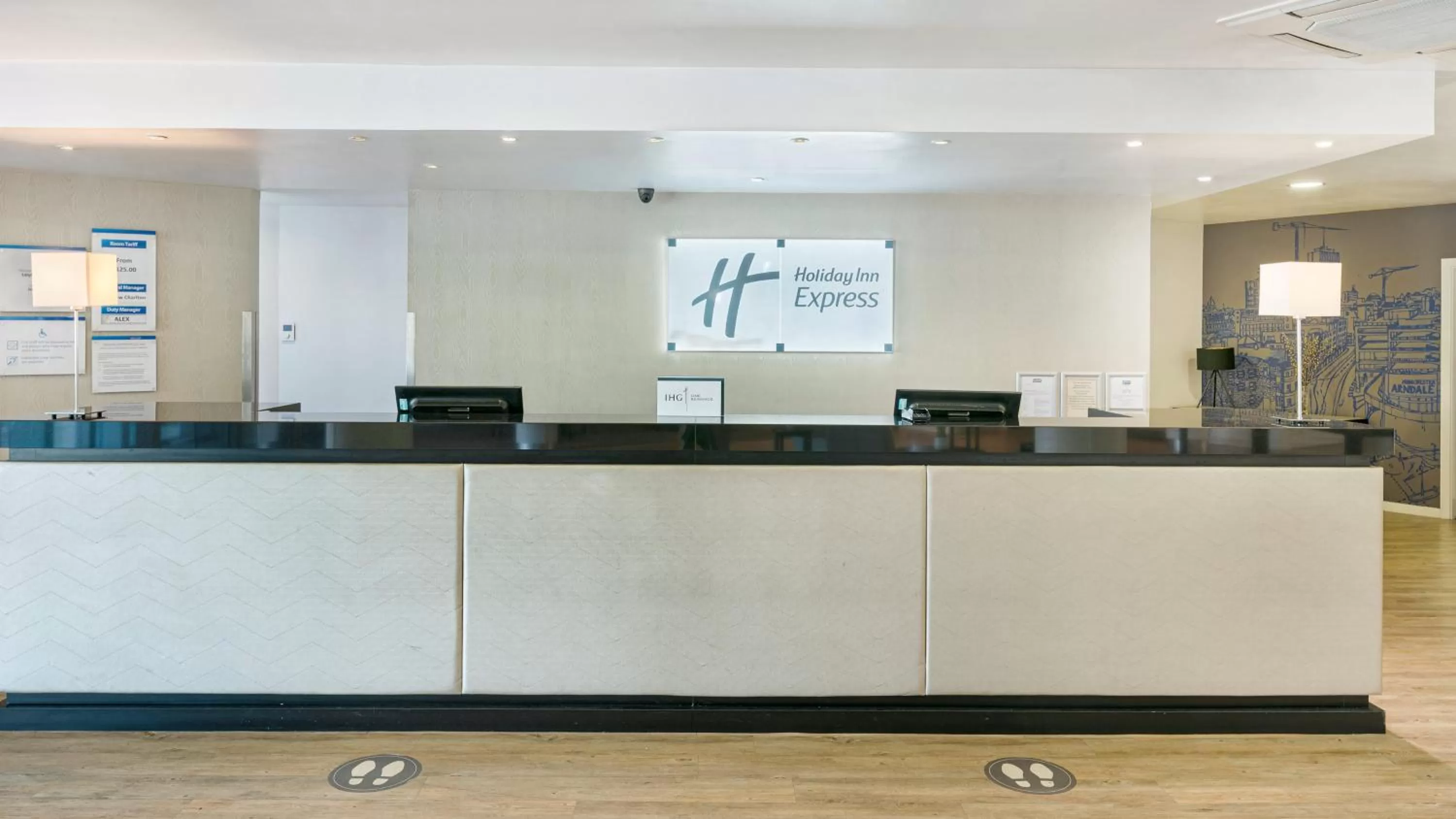 Lobby or reception in Holiday Inn Express Leigh - Sports Village by IHG