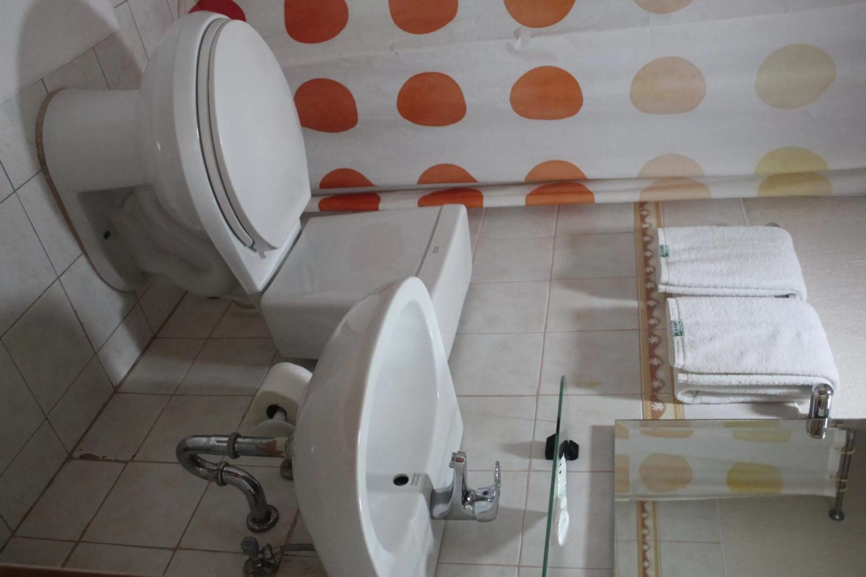 Bathroom in Elegant Circle Inn