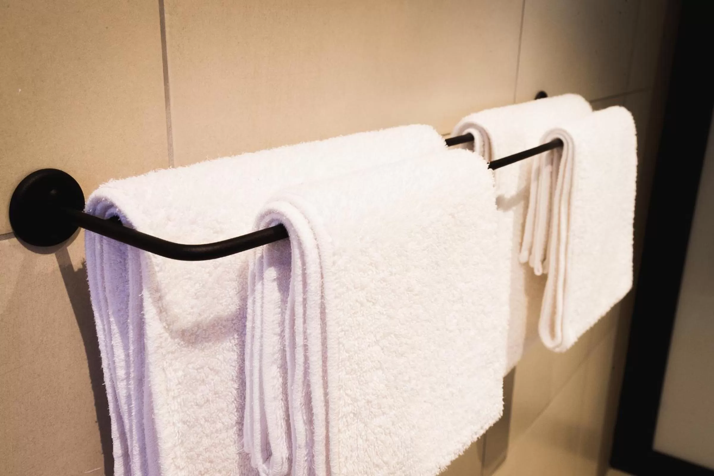 Bathroom in Loerie Guest Lodge