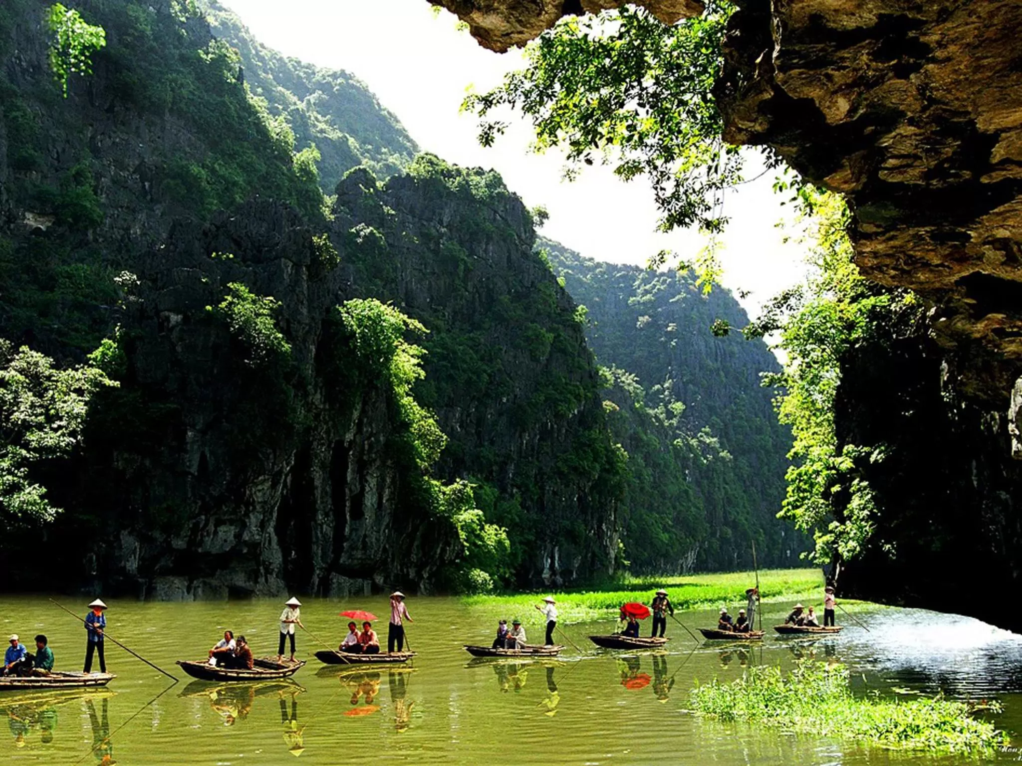 Day in Emeralda Resort Ninh Binh