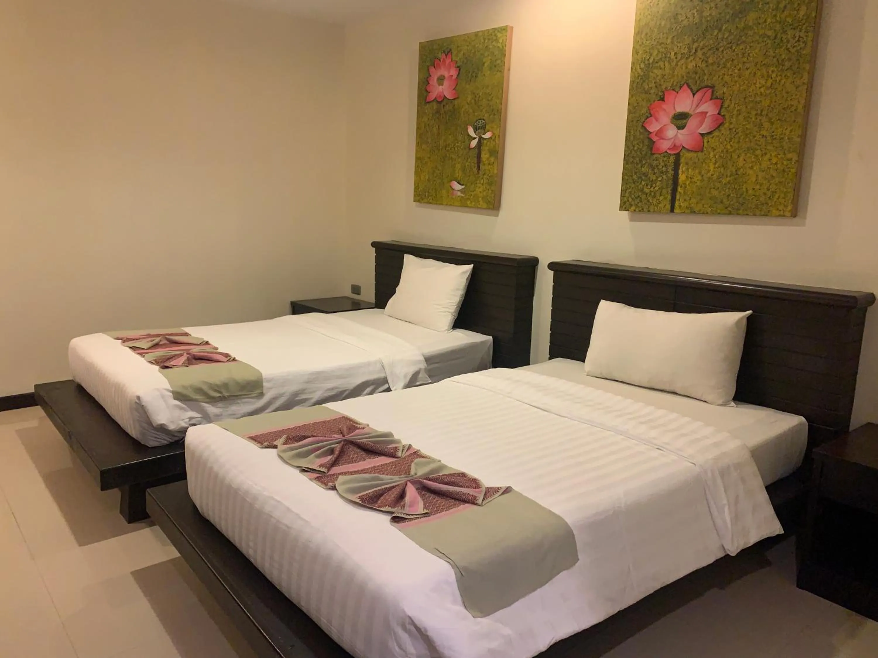 Bed in Lub Sbuy Hostel