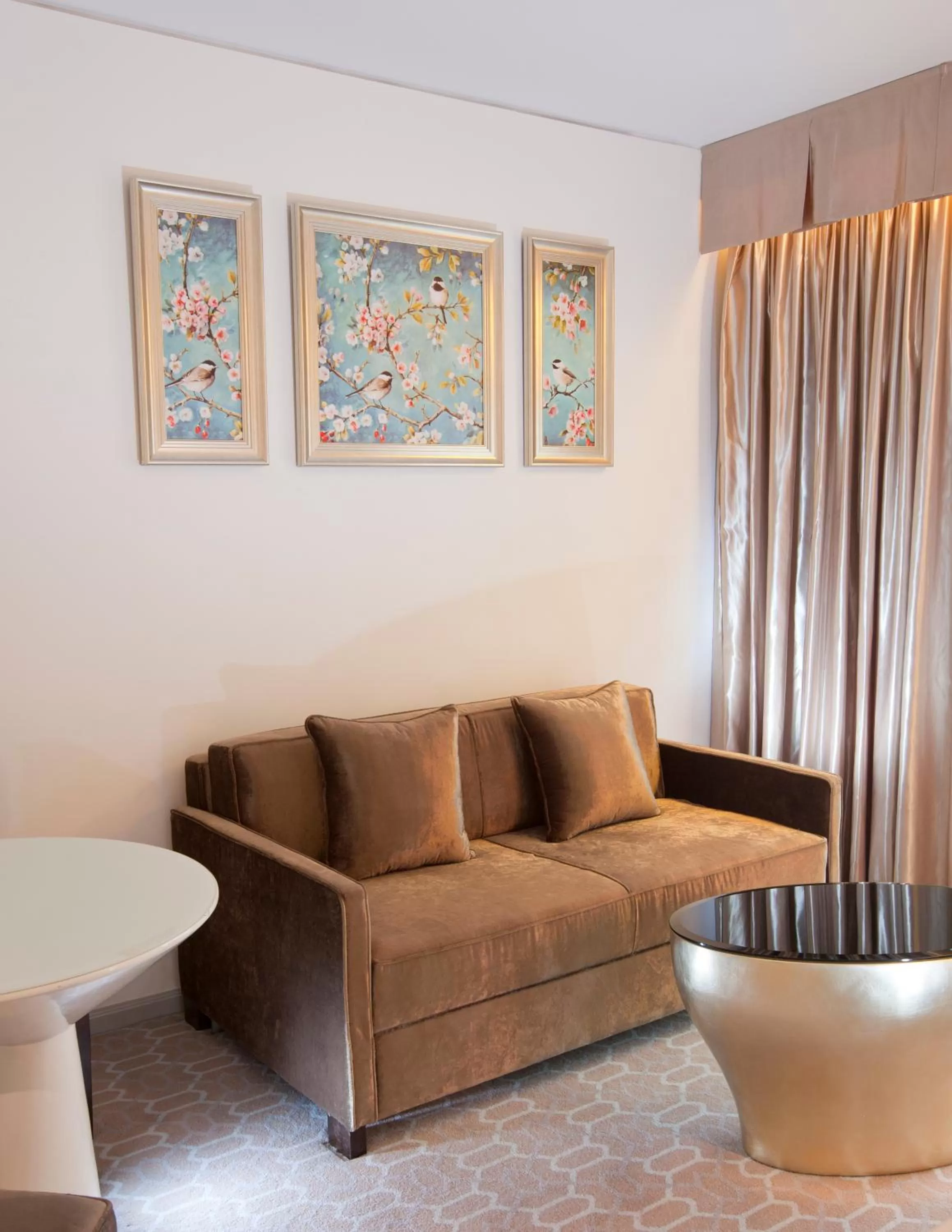 Seating area in Dorsett Shepherds Bush London