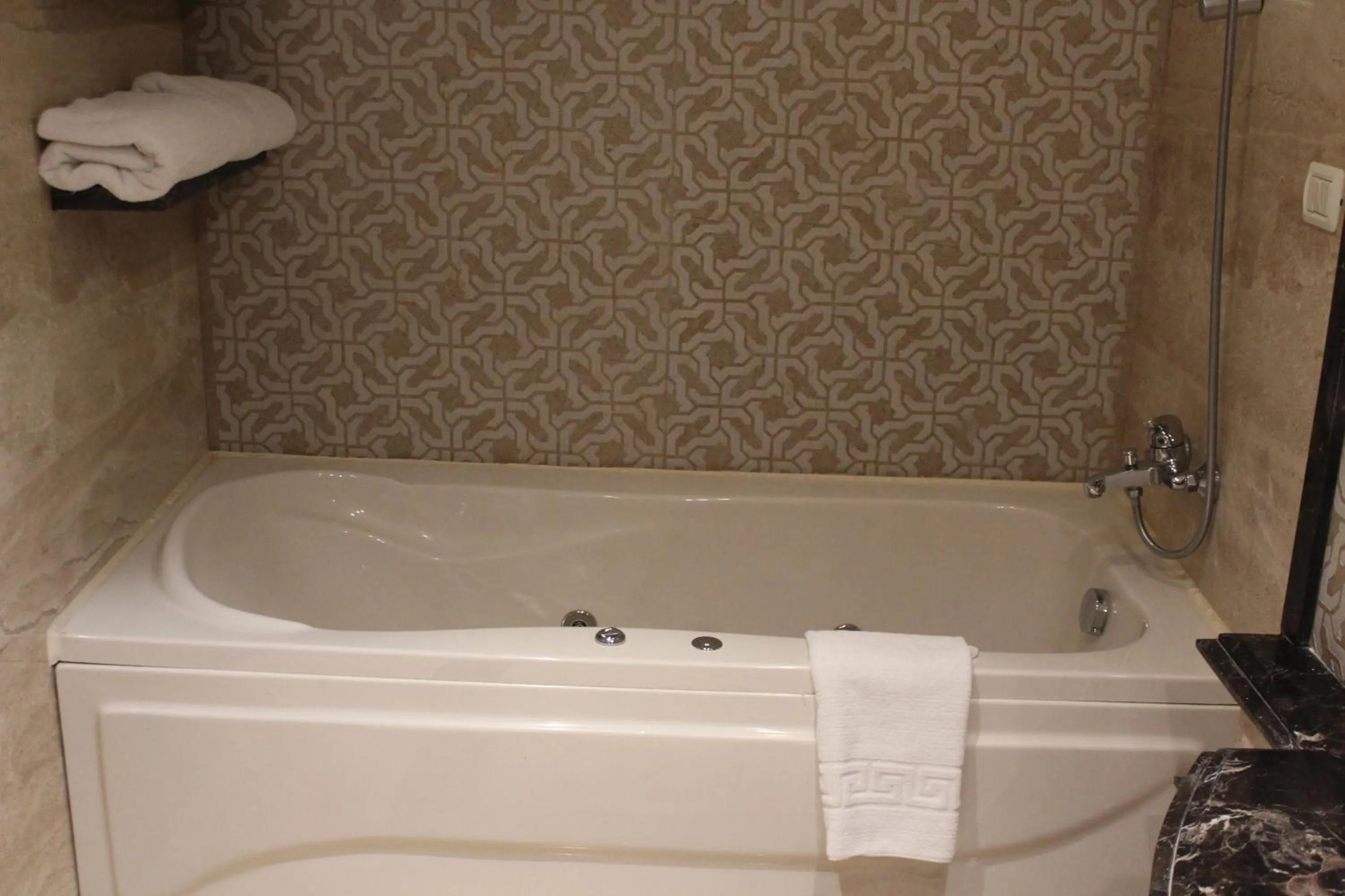 Helnan Landmark Hotel