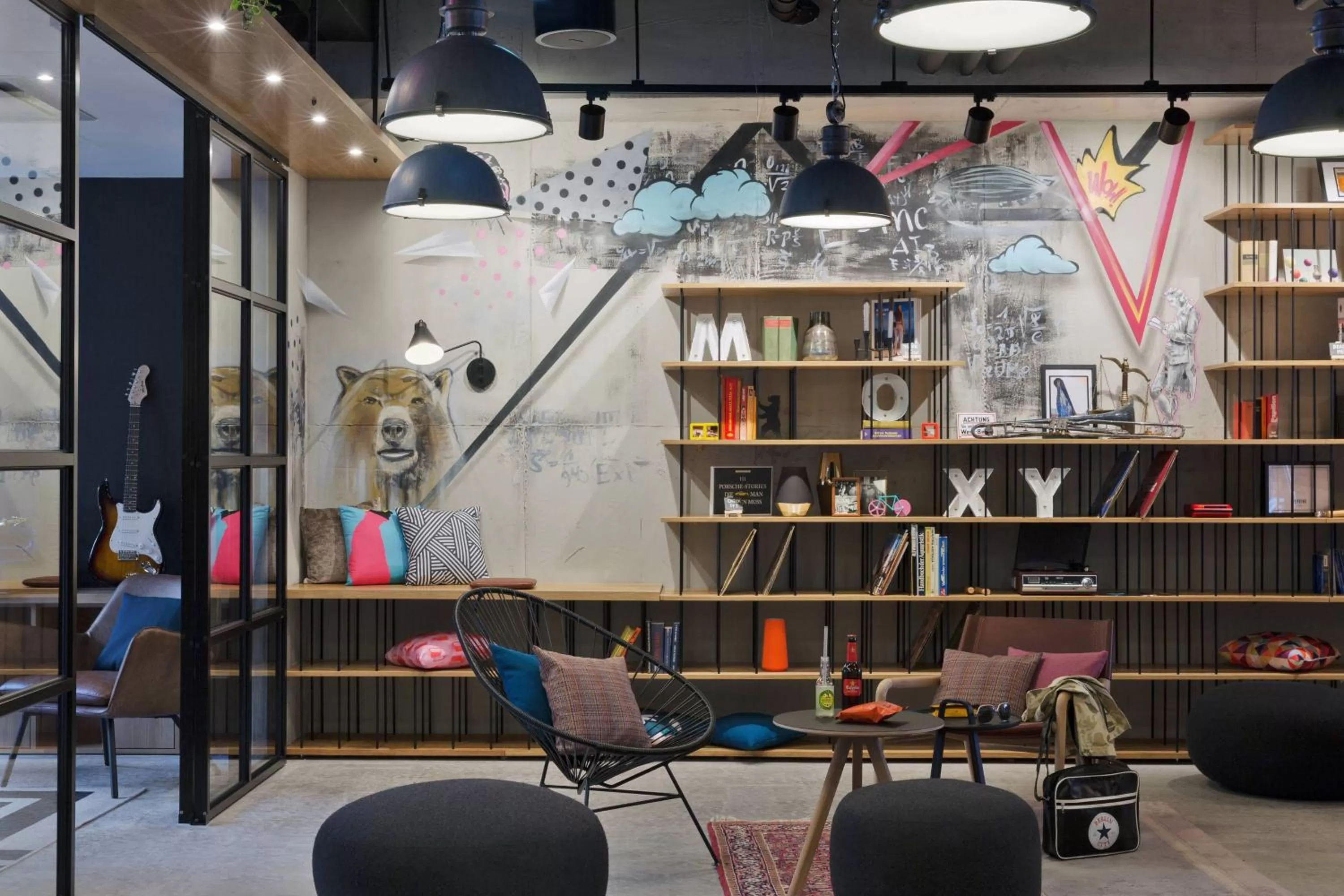 Lounge or bar in MOXY Berlin Humboldthain Park