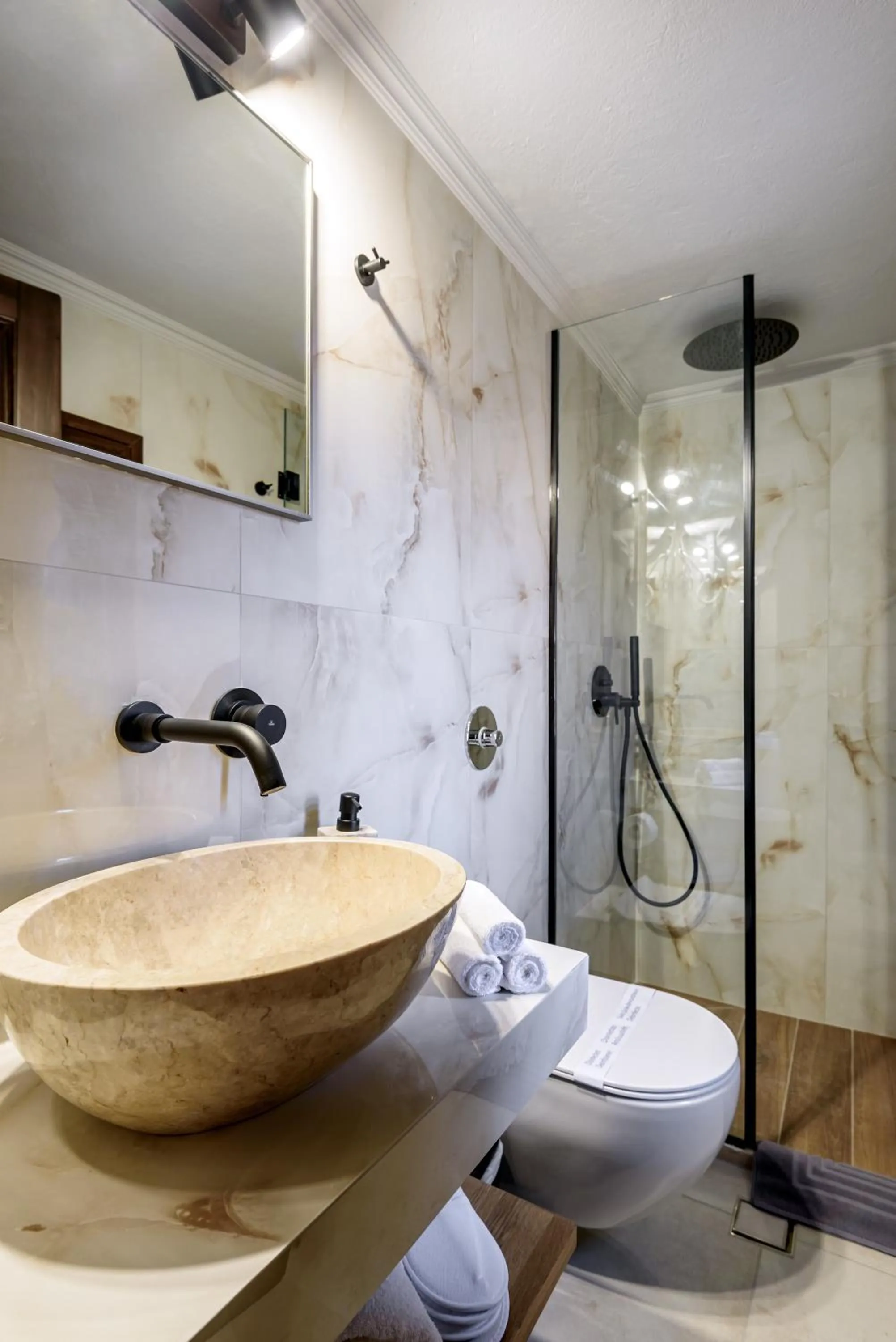 Bathroom in Porto Del Colombo Traditional Boutique Hotel