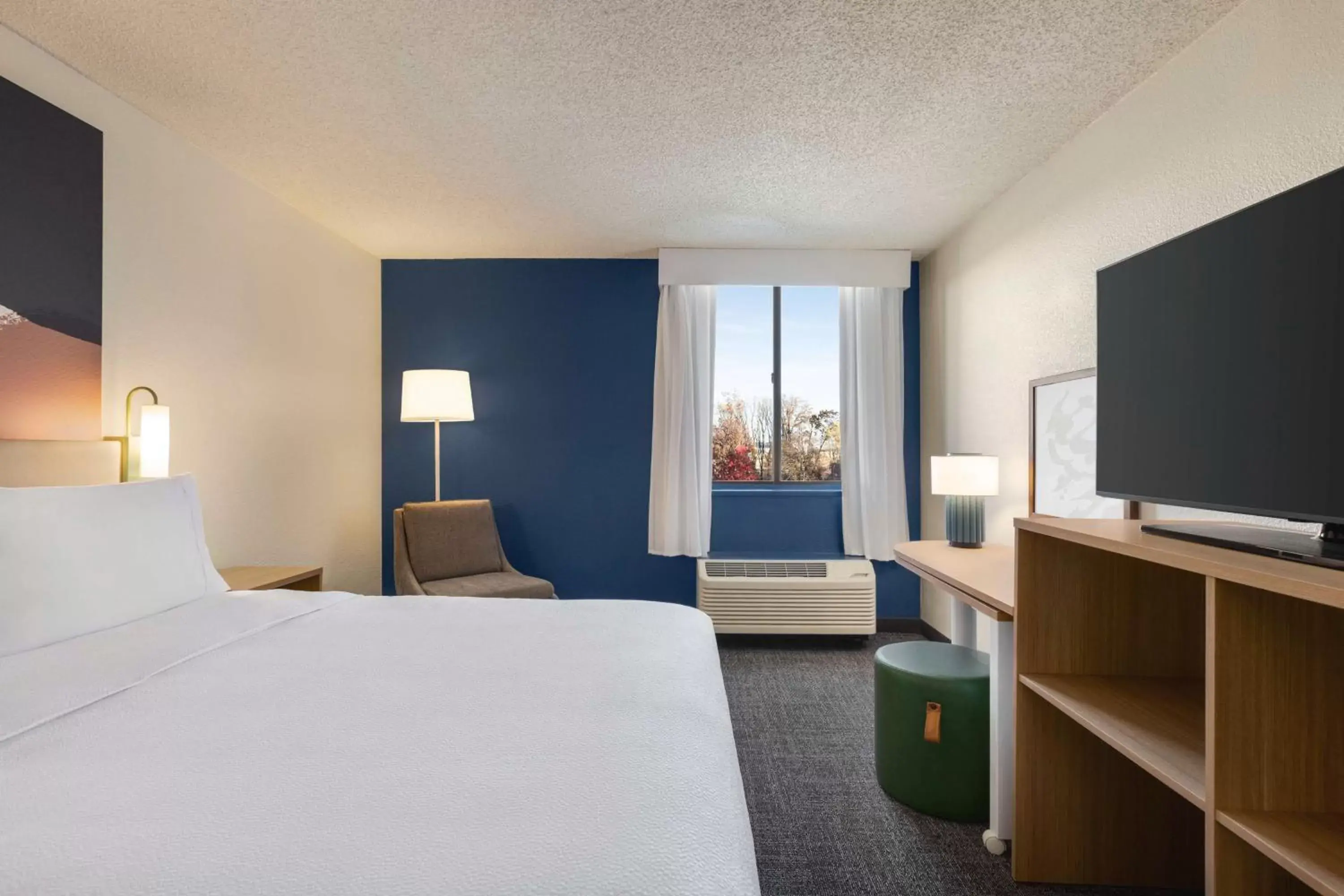 Queen Room with Roll-in Shower - Mobility Accessible in Spark By Hilton Germantown Washington DC North Queen Room with Roll-in Shower - Mobility Accessible in Spark By Hilton Germantown Washington DC North