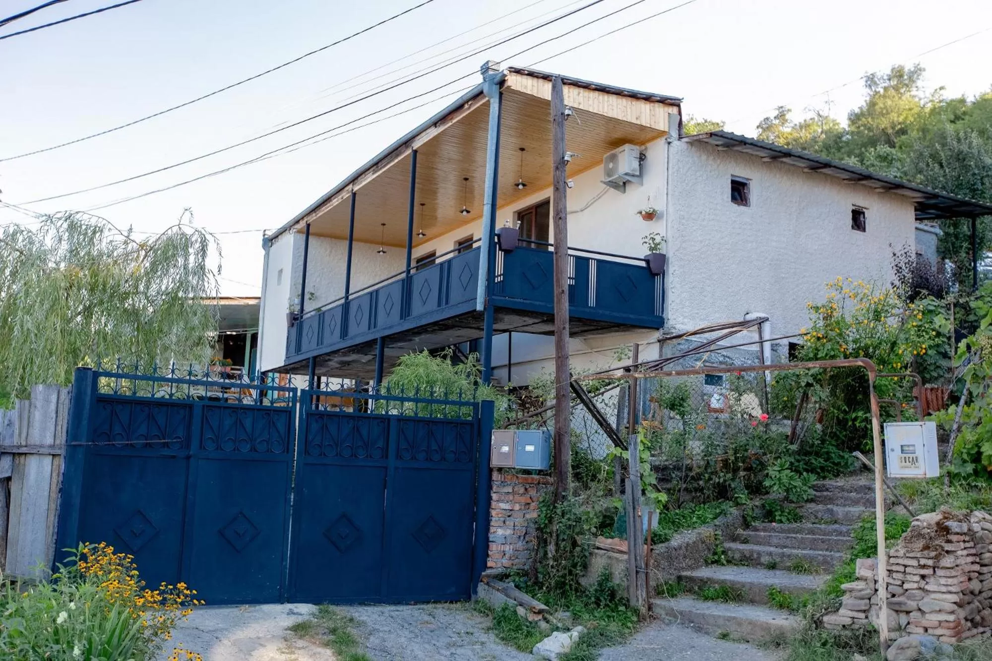 Facade/entrance, Property Building in 4 Rooms