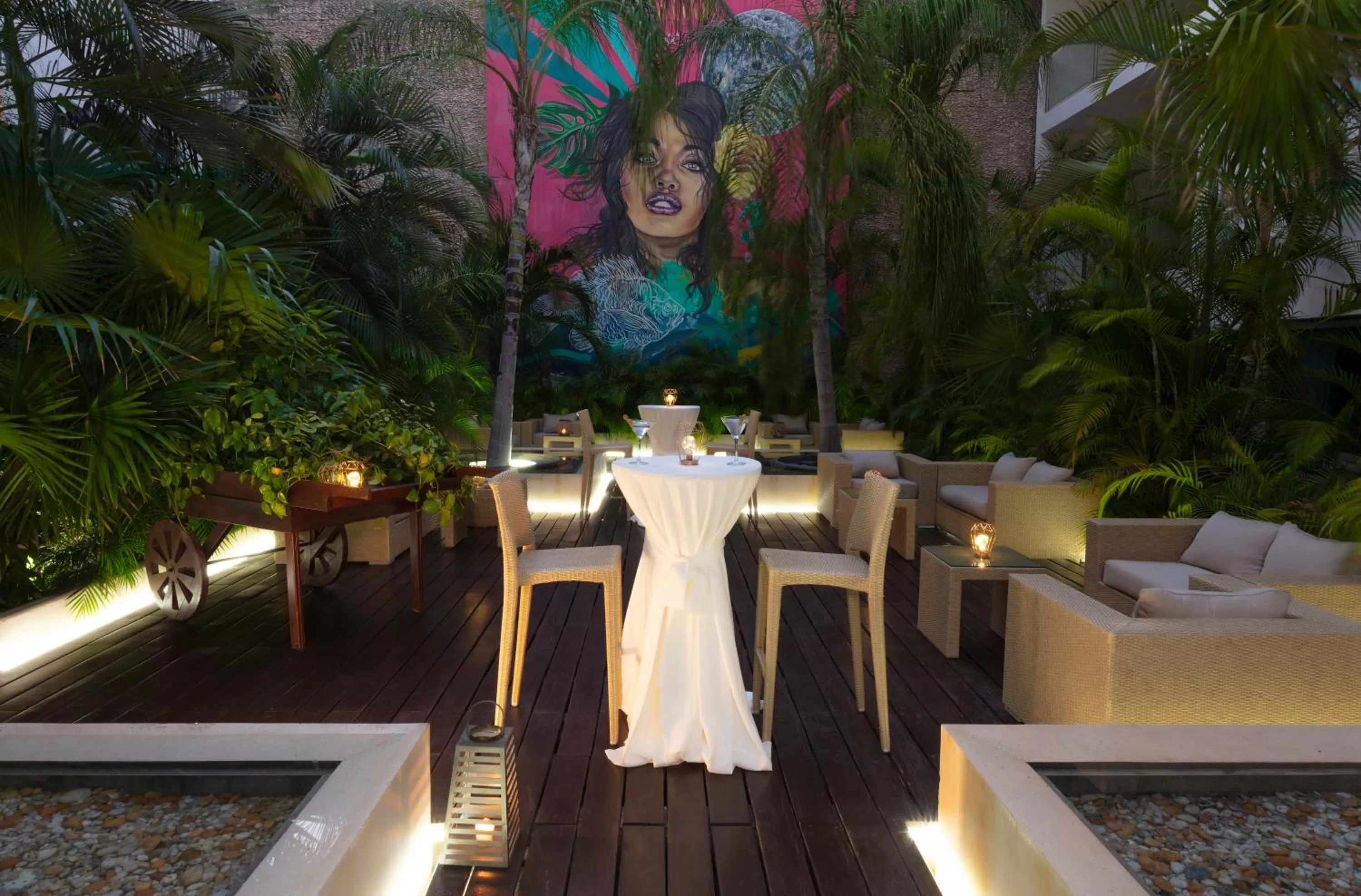 Garden in Hotel The Palm