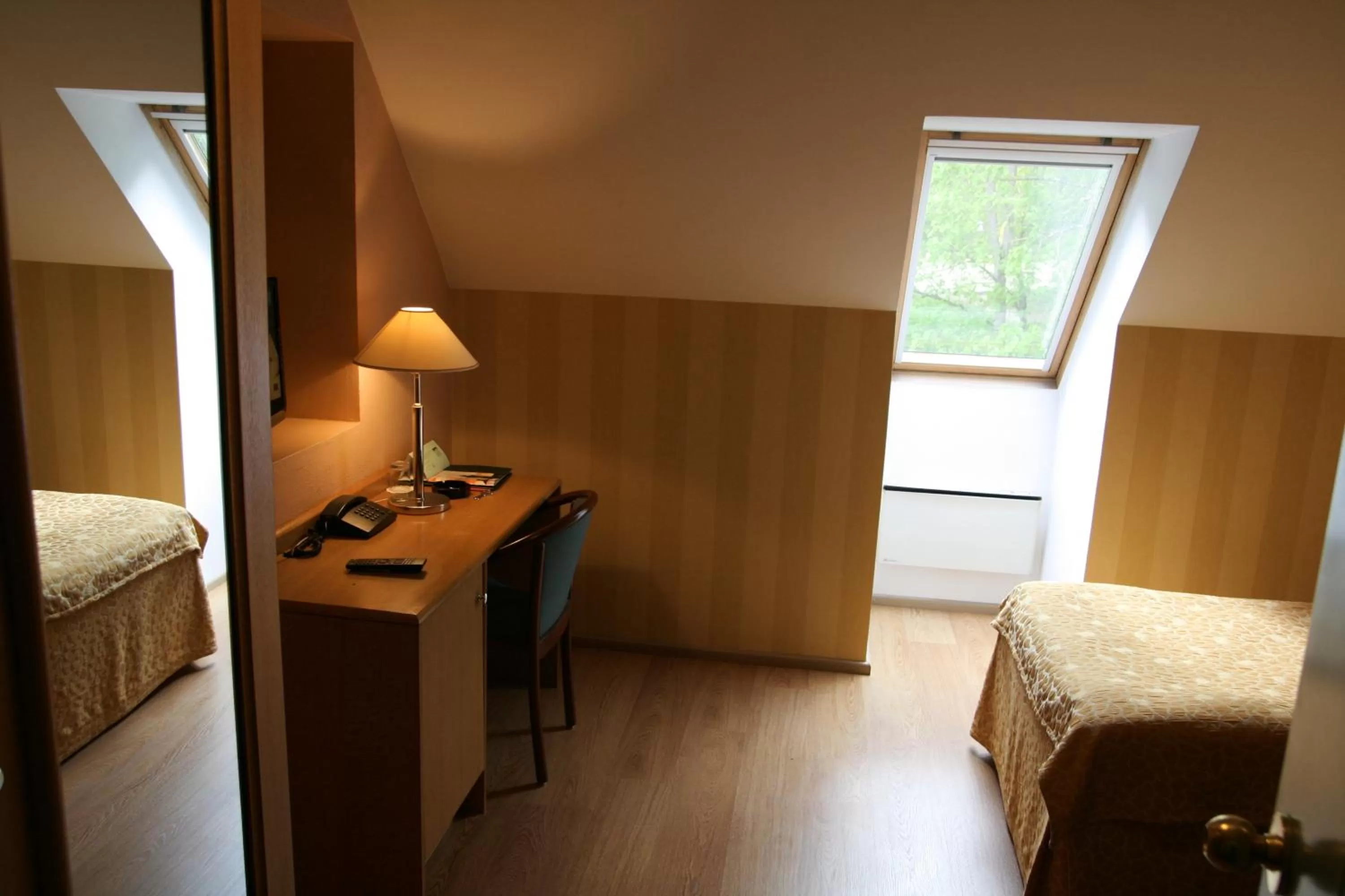 TV and multimedia, Bed in Barclay Hotel