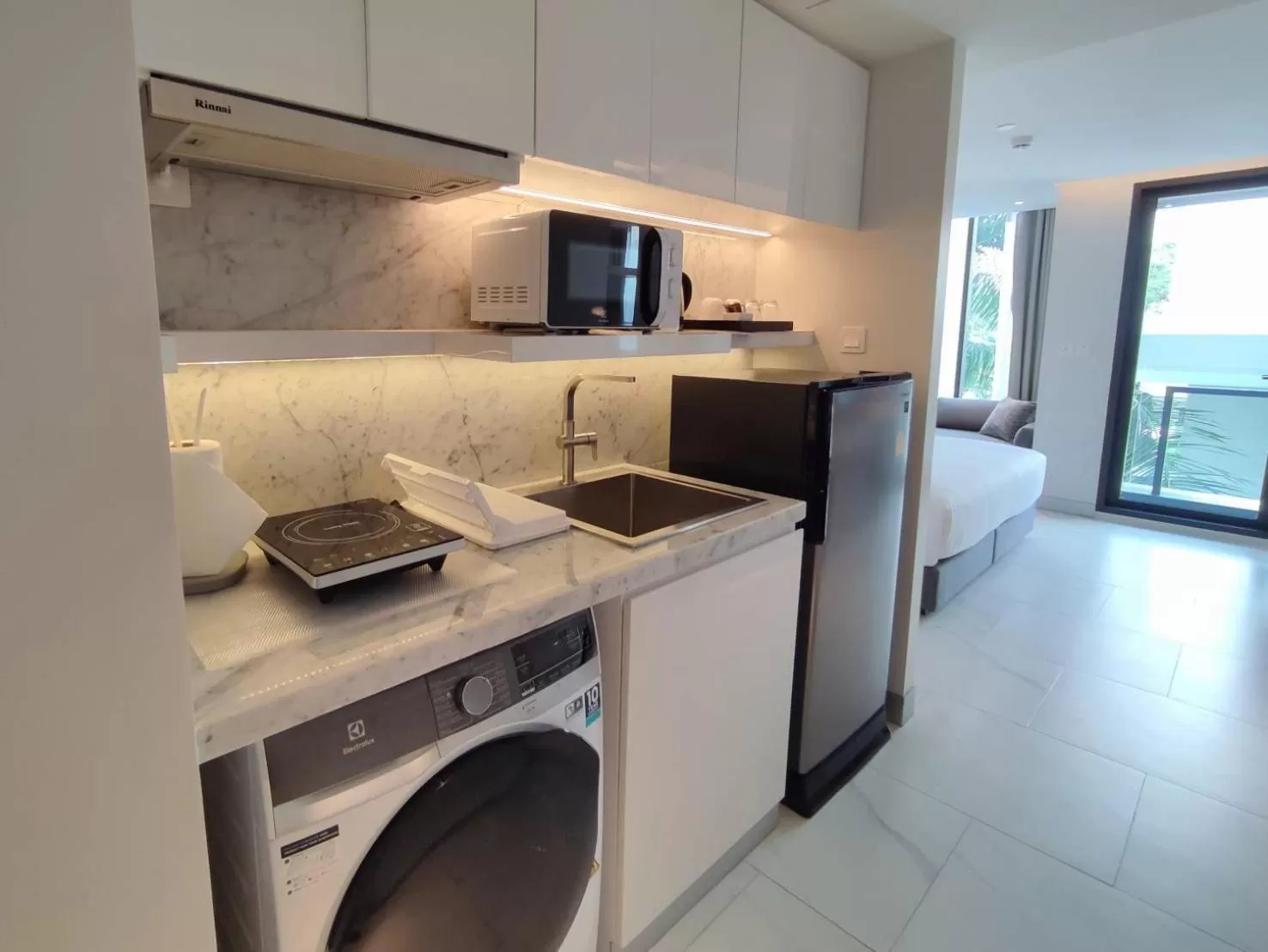 Kitchen or kitchenette in ashley hotel bkk