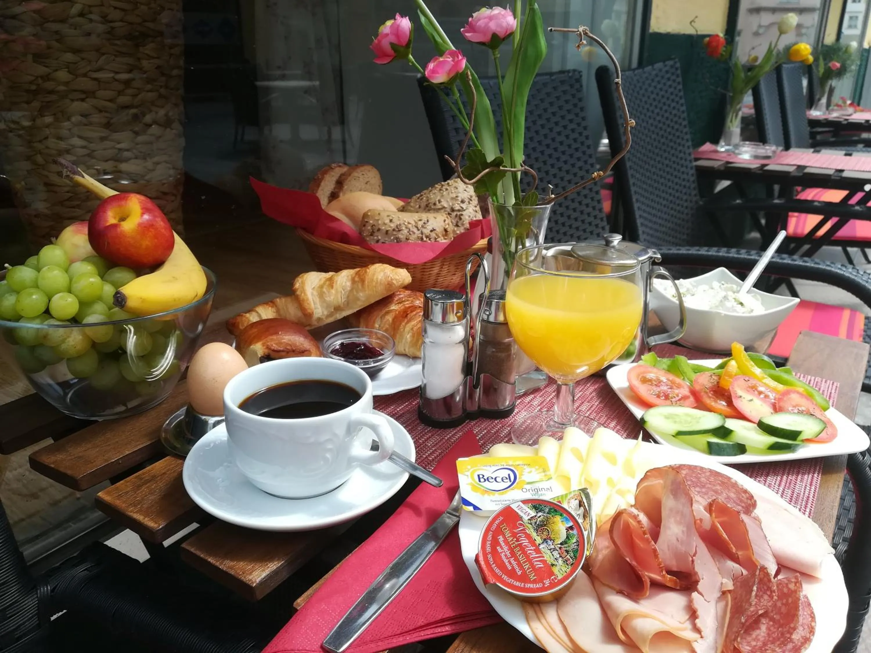 Restaurant/places to eat in Hotel Zentral