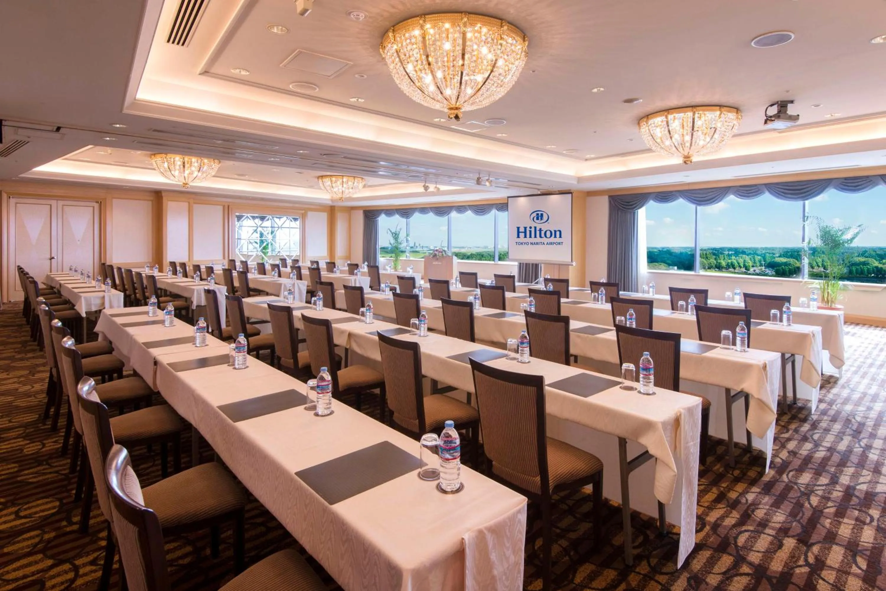 Meeting/conference room in Hilton Tokyo Narita Airport