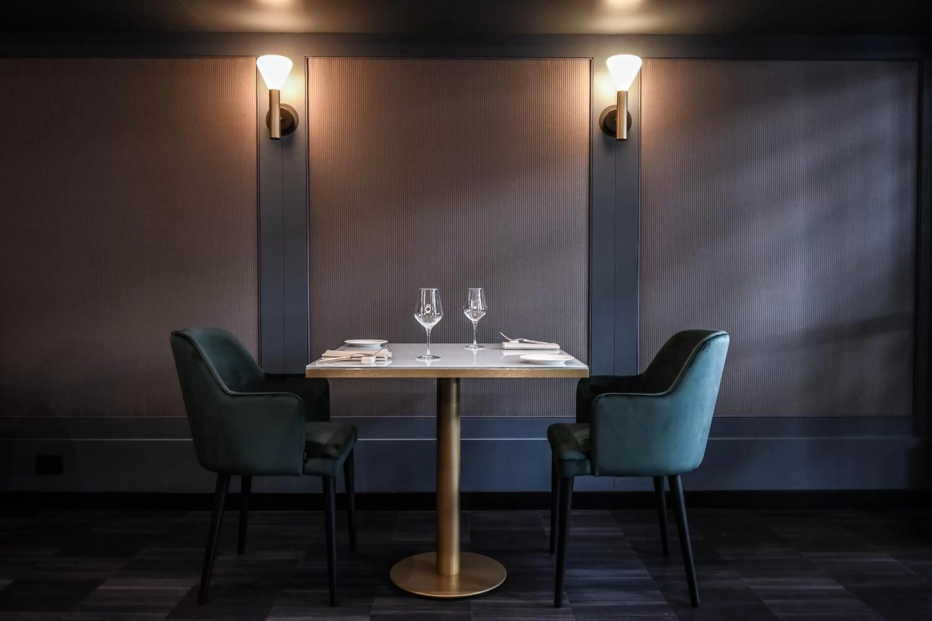 Restaurant/places to eat in Sina De La Ville