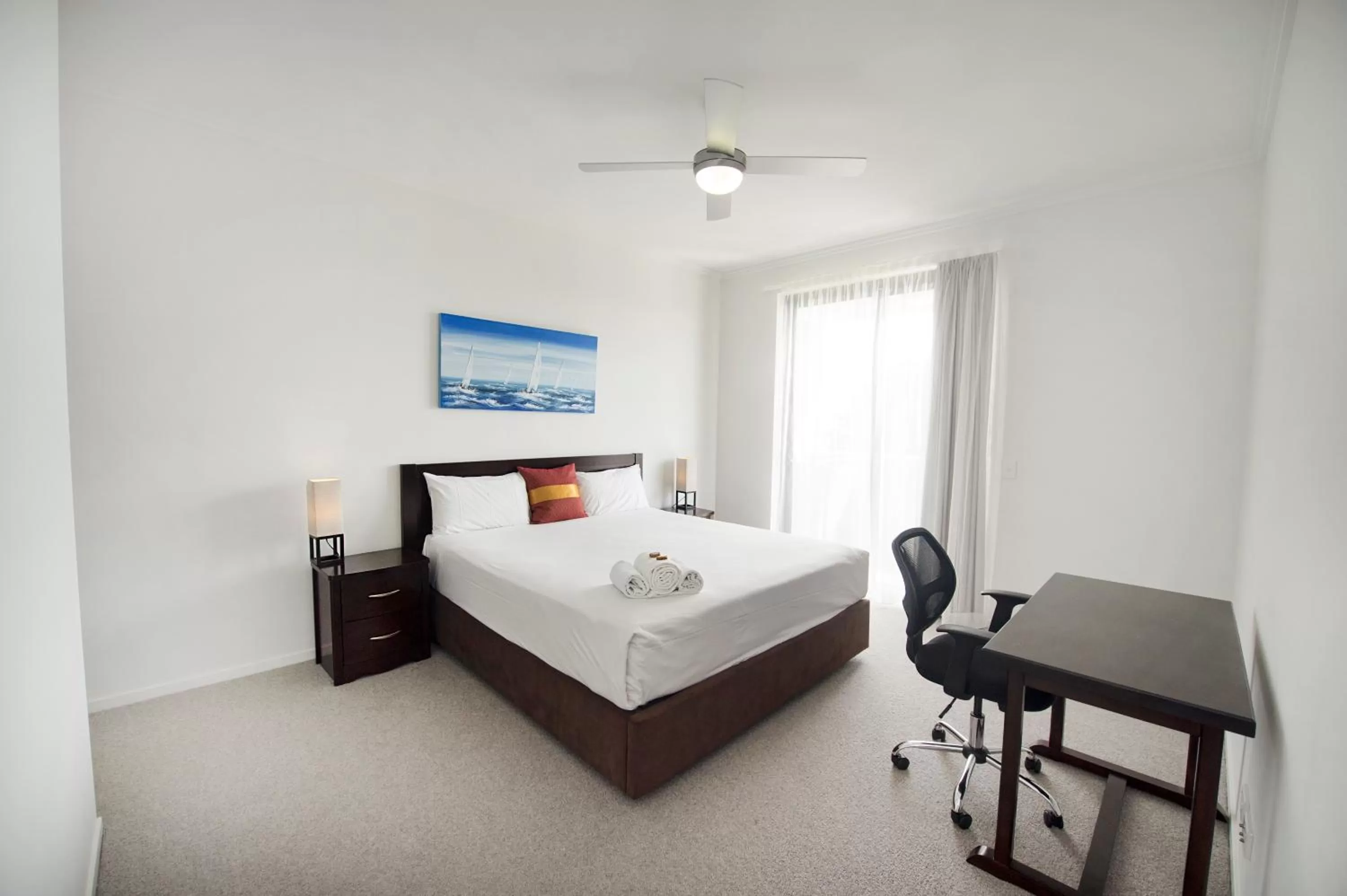 Bedroom, Bed in Gladstone Central Plaza Official