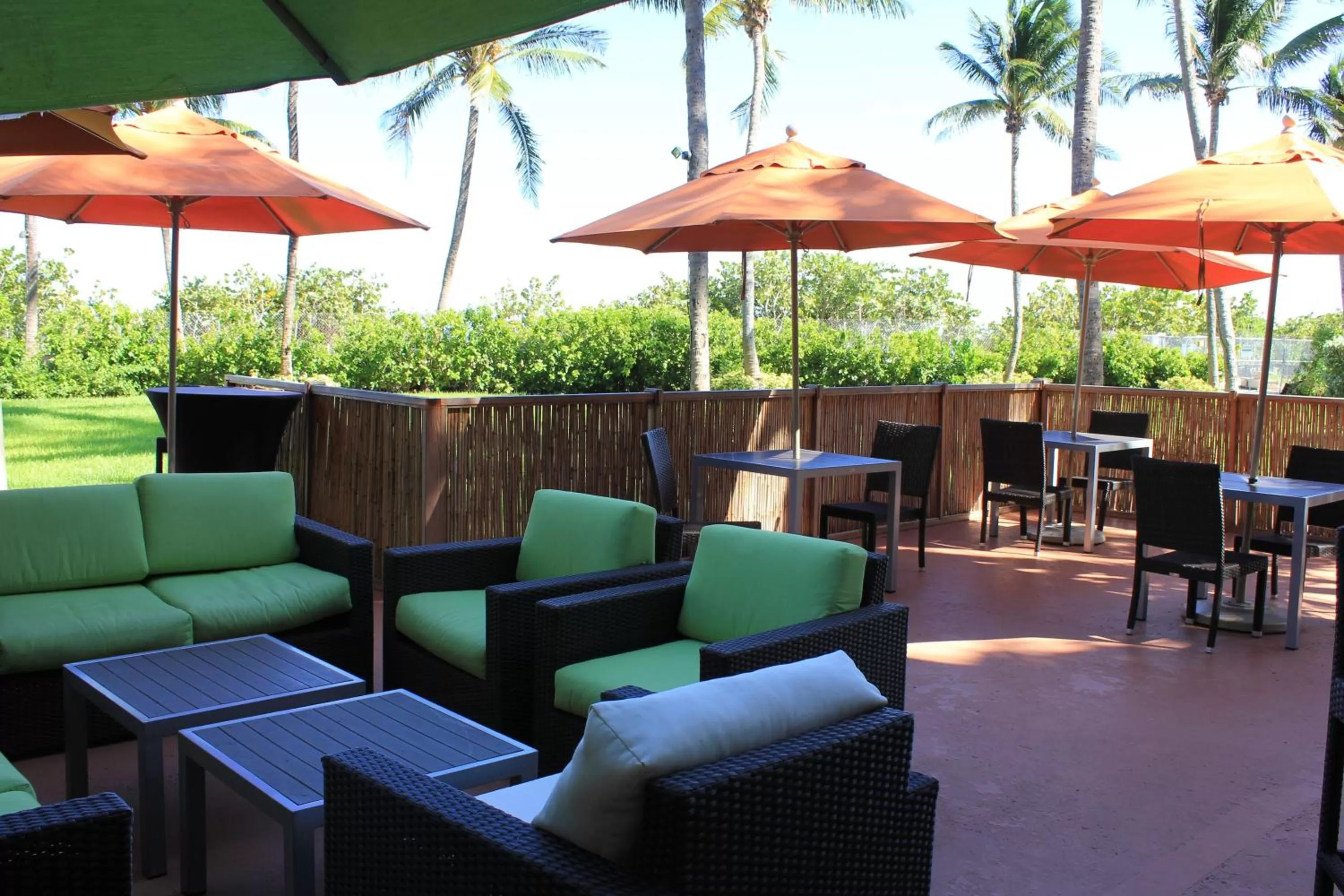 Restaurant/places to eat in Holiday Inn Miami Beach-Oceanfront by IHG