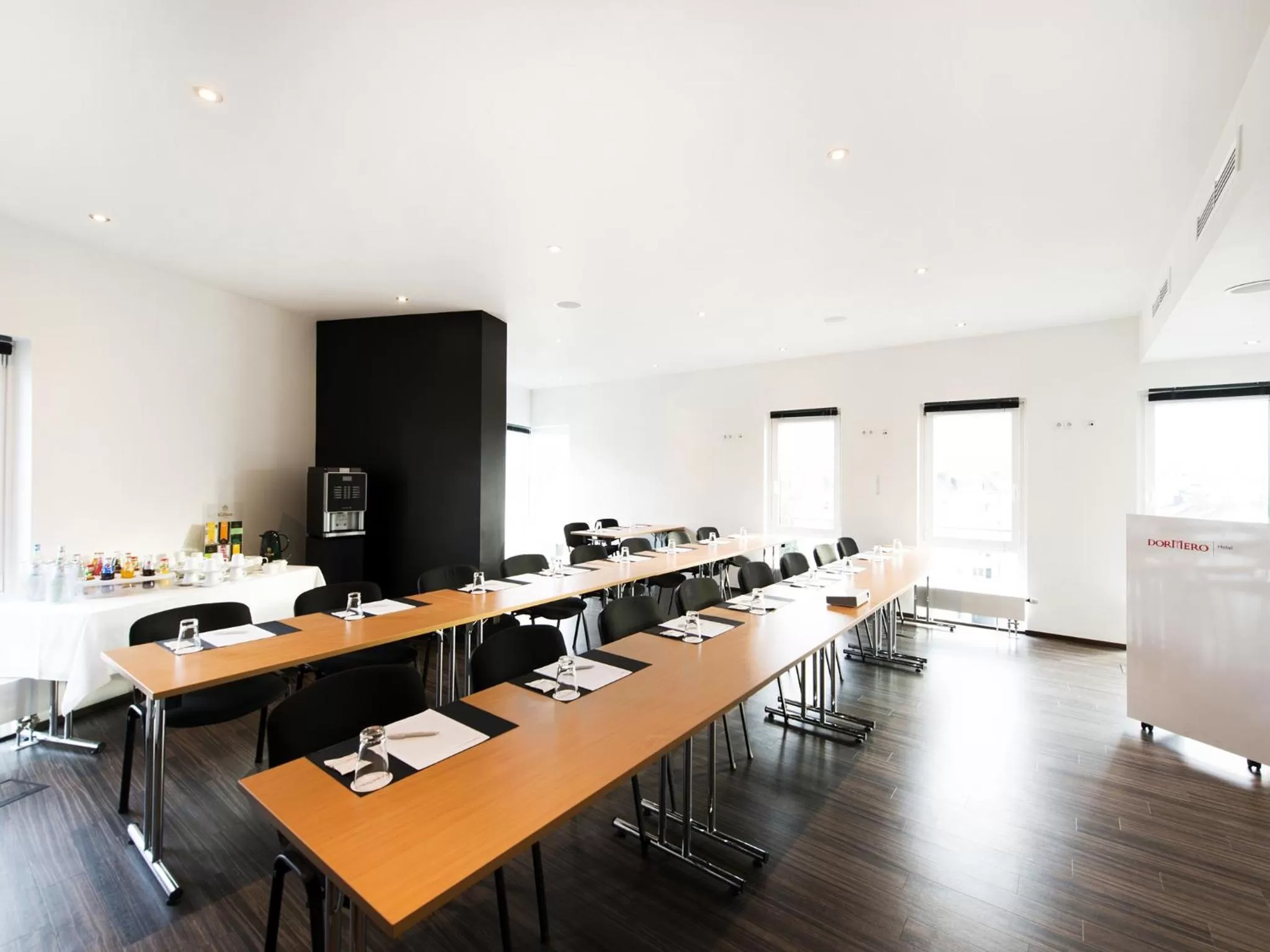 Day in DORMERO Hotel Frankfurt