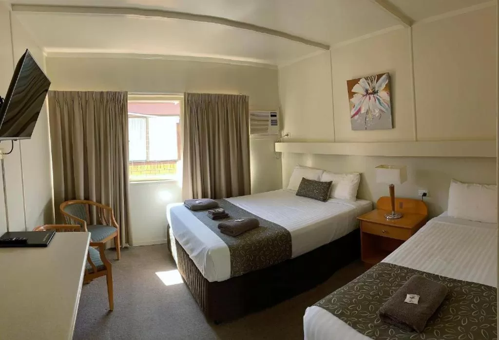 Budget Twin Room in Charleville Motel