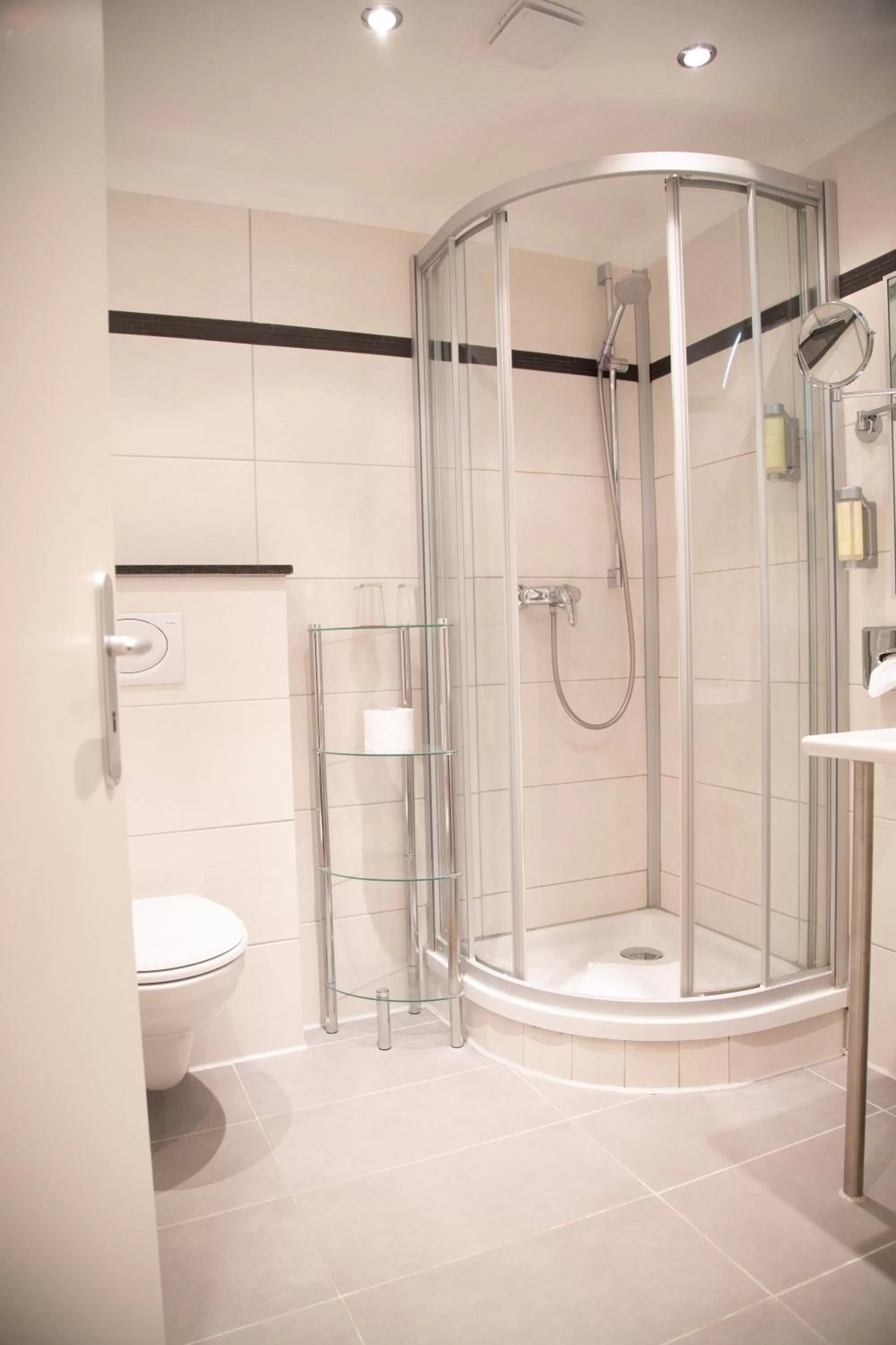 Bathroom in Das Ebertor - Hotel & Hostel