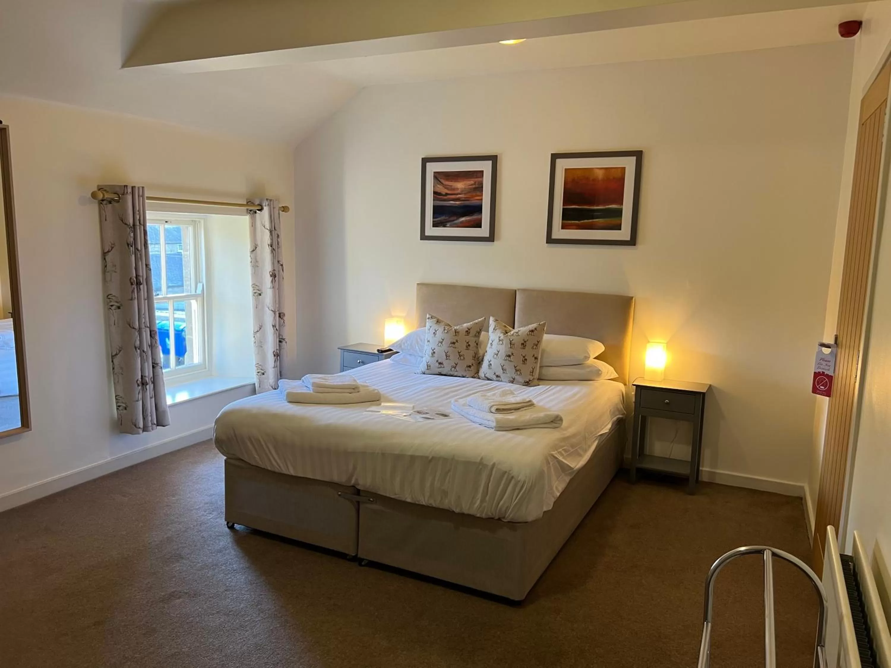 Bedroom, Bed in The Beresford Arms