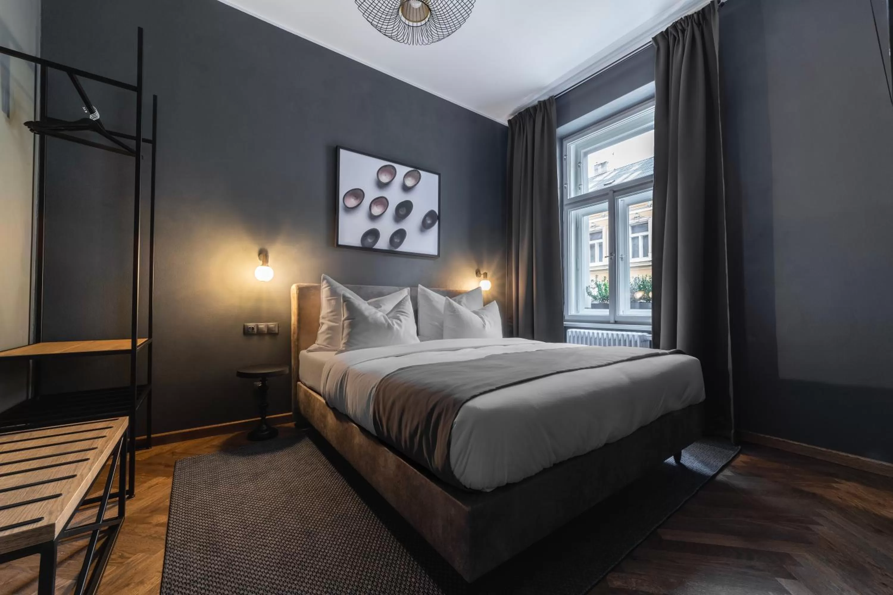 Bedroom, Bed in The Viaduct - Suites & More