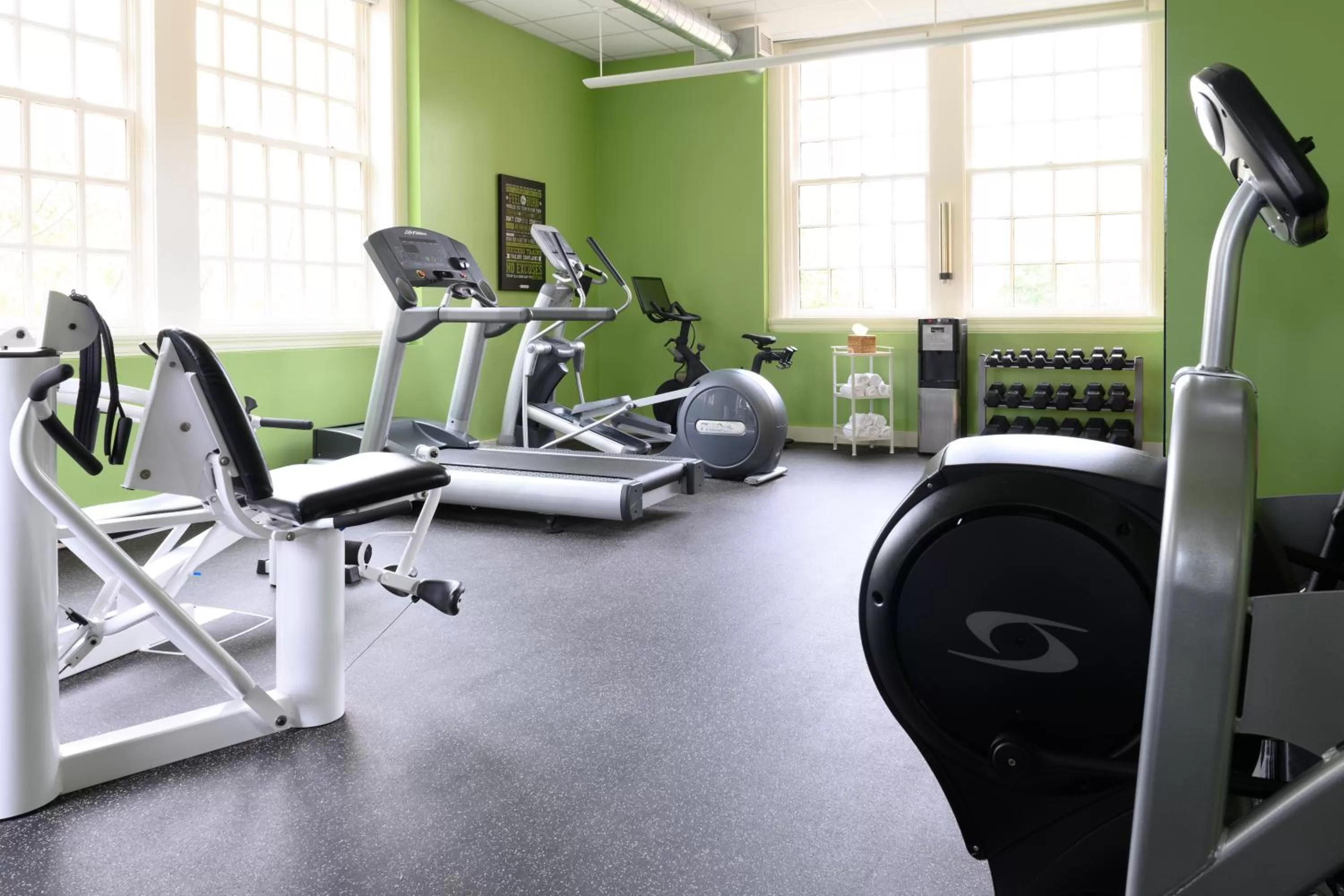 Fitness centre/facilities in Inns of Aurora Resort & Spa
