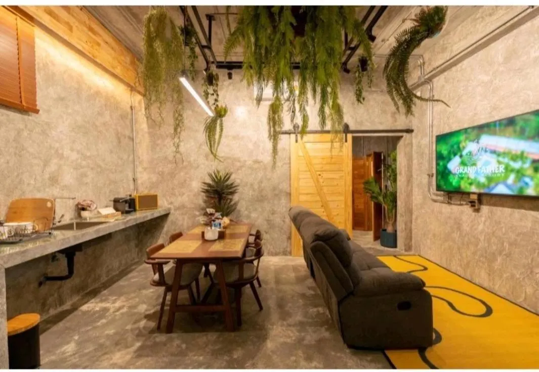 Grandfather Khaolak Resort