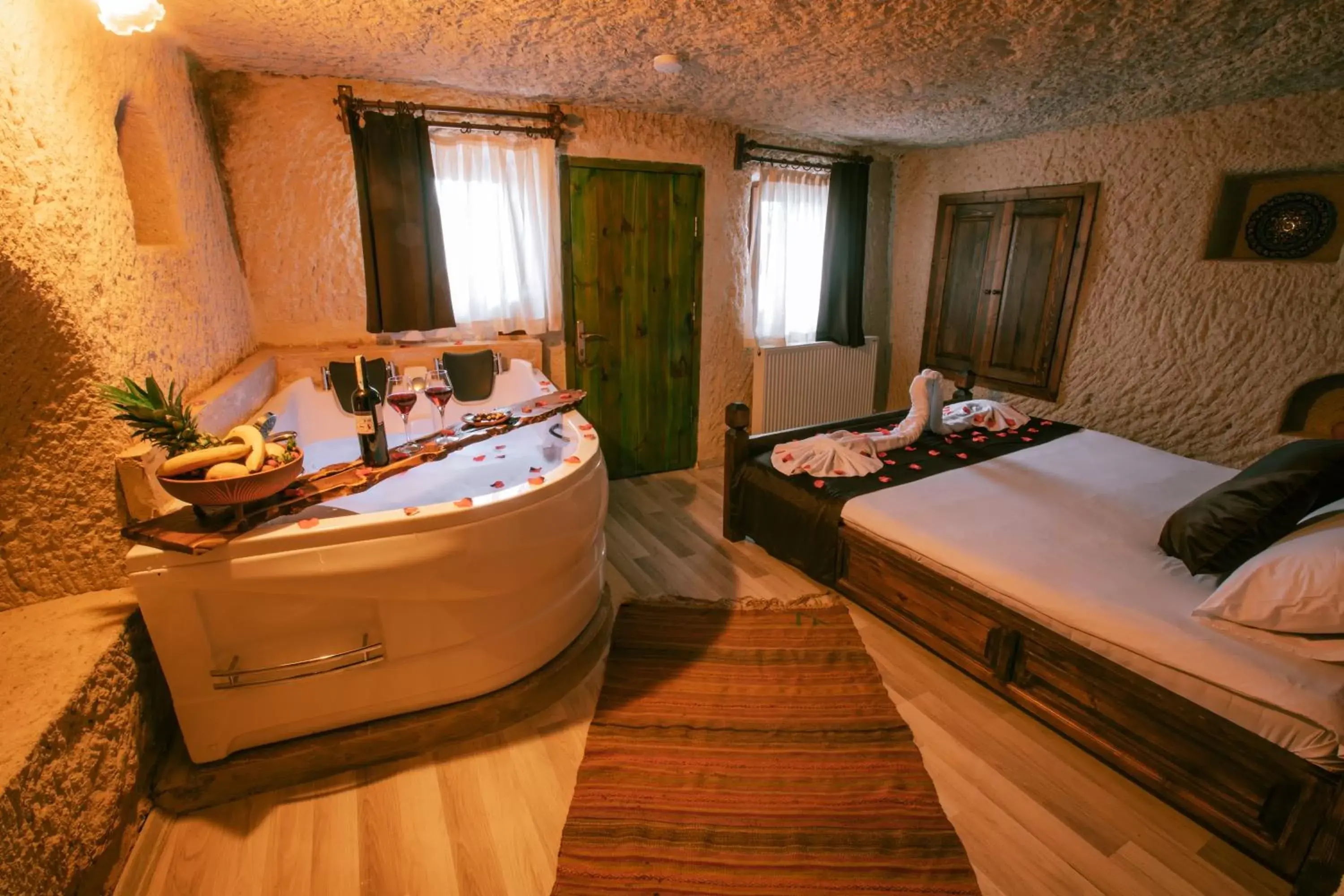Queen Suite with Spa Bath in Mia Cappadocia Cave Hotel Queen Suite with Spa Bath in Mia Cappadocia Cave Hotel