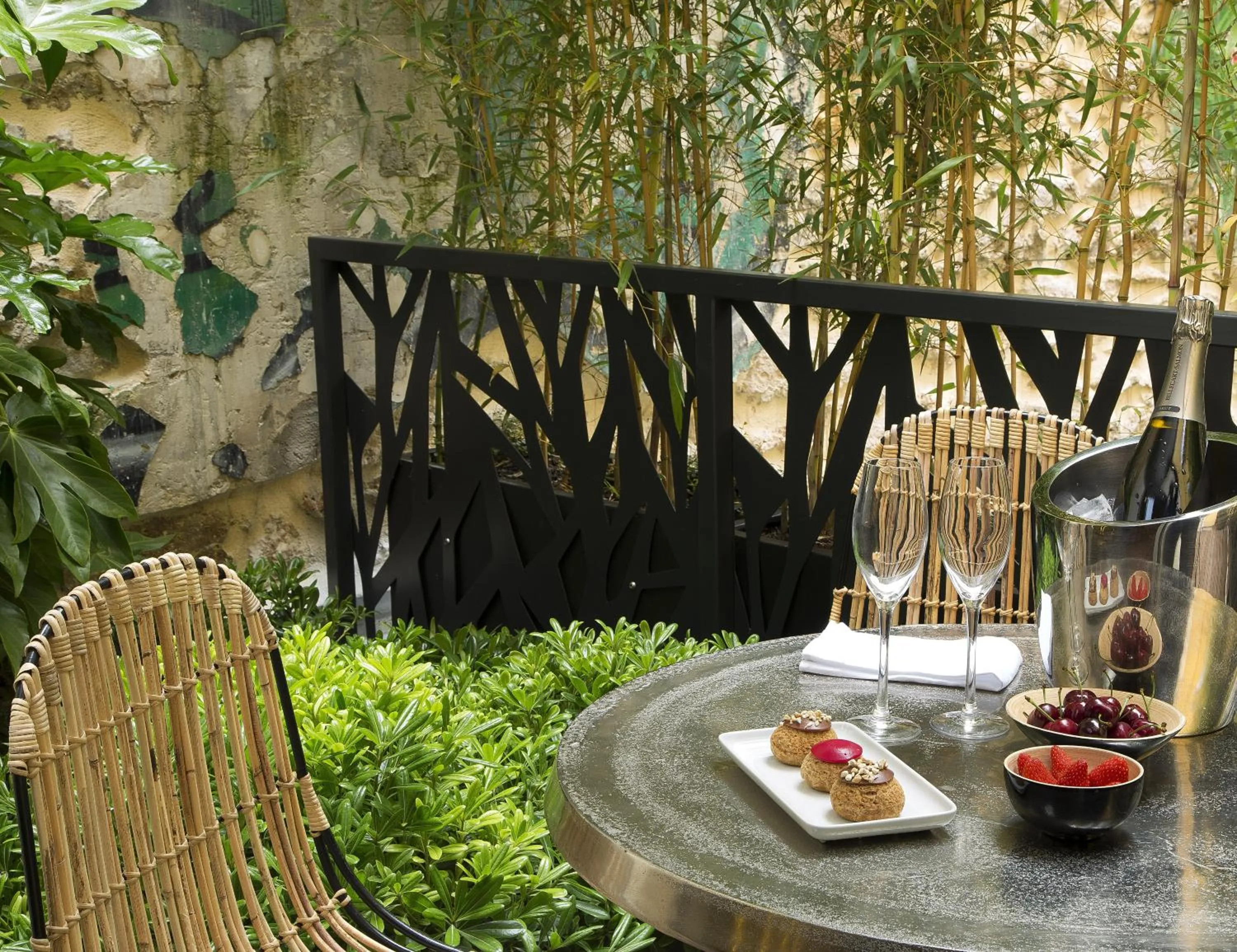 Patio in Goralska Résidences Paris Bastille