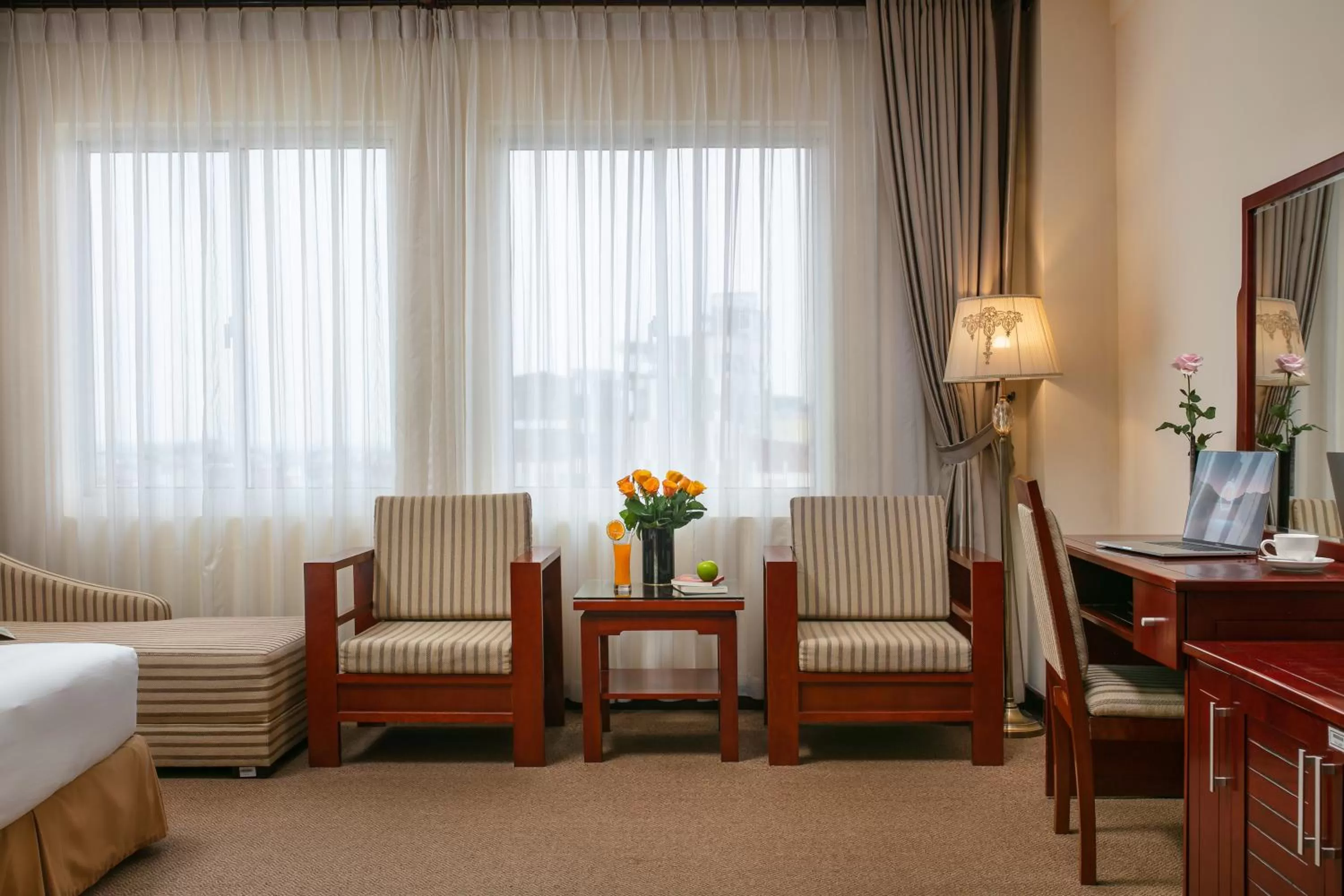 Bedroom, Bed in Hoa Dao Hotel