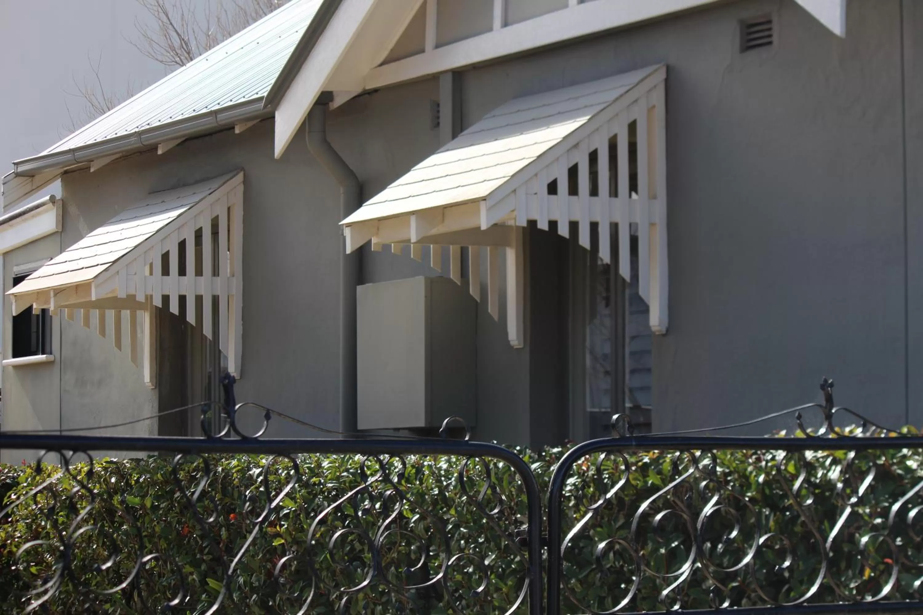 Property building in Inn Scone