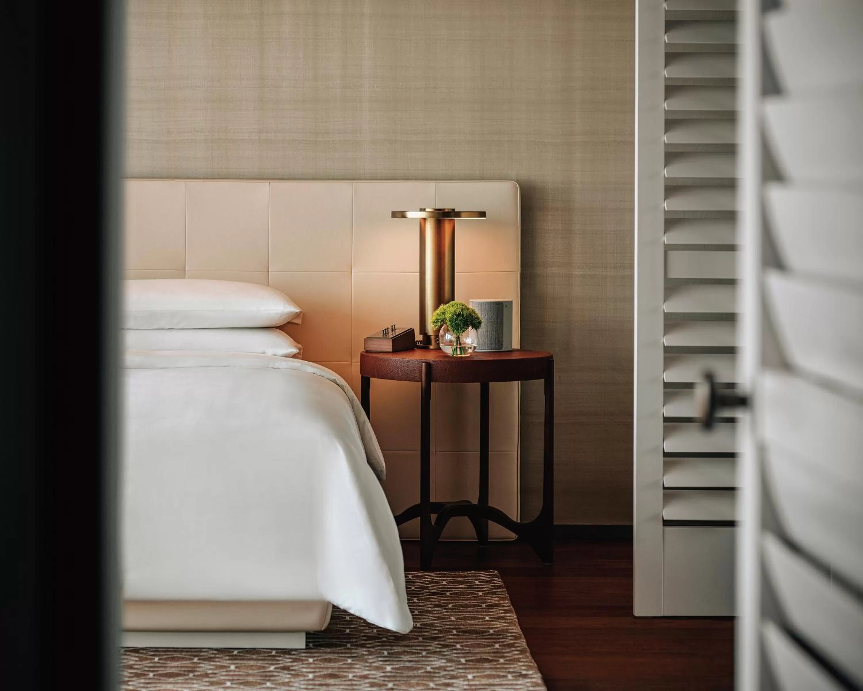 Bed in Andaz Shenzhen Bay