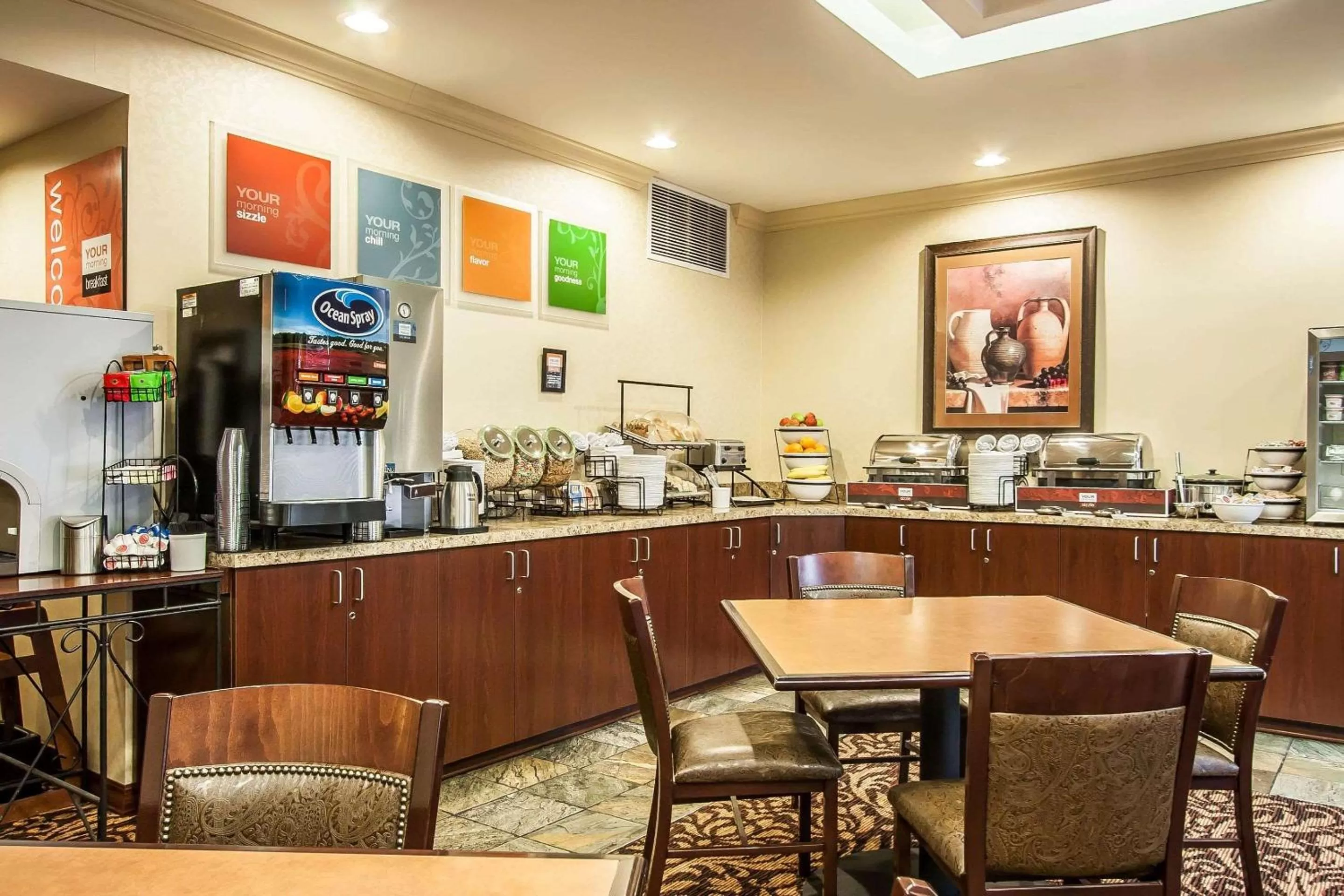 Restaurant/places to eat in Comfort Inn & Suites McMinnville Wine Country