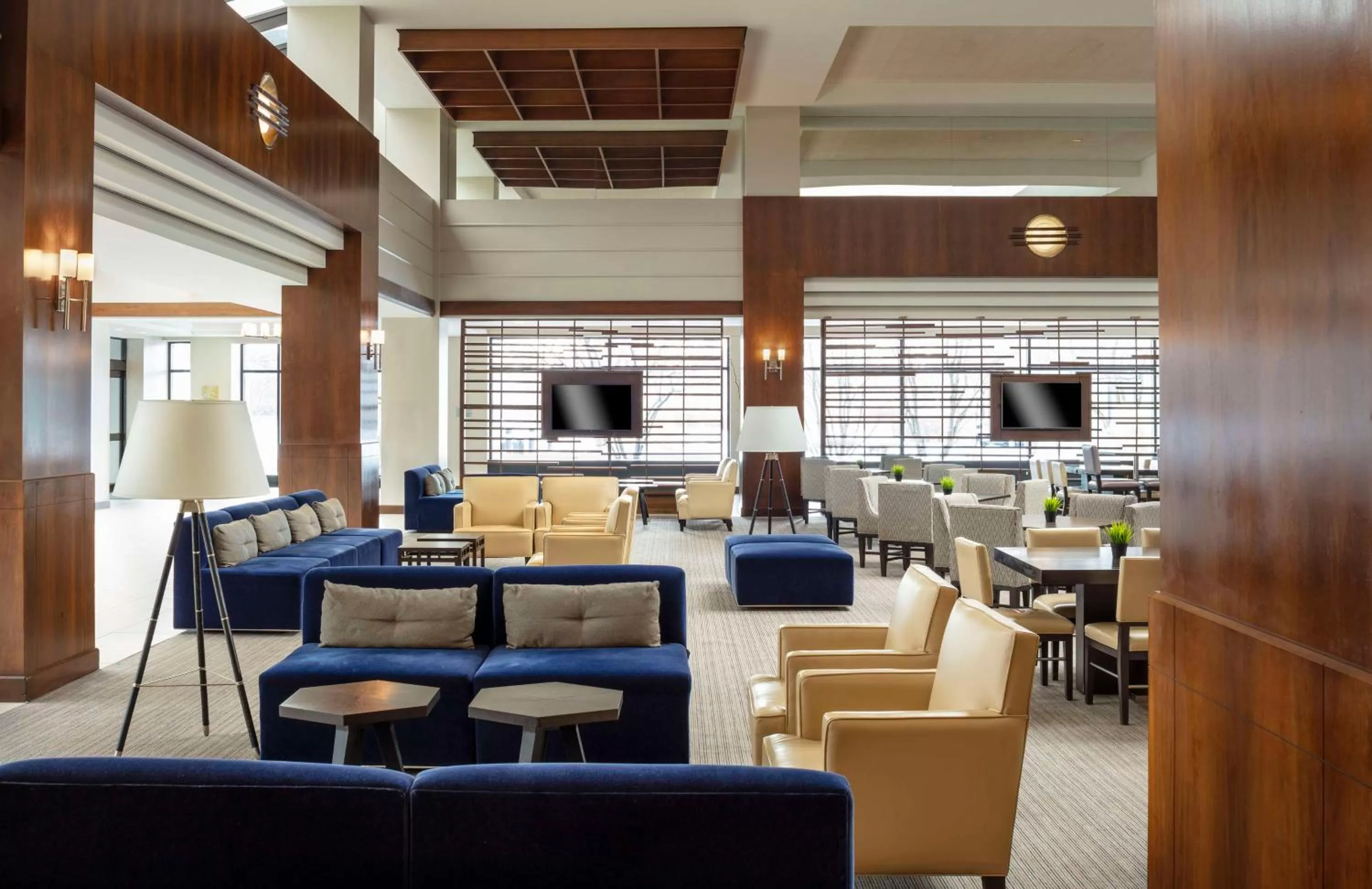 Lobby or reception in Hyatt Regency Lisle near Naperville