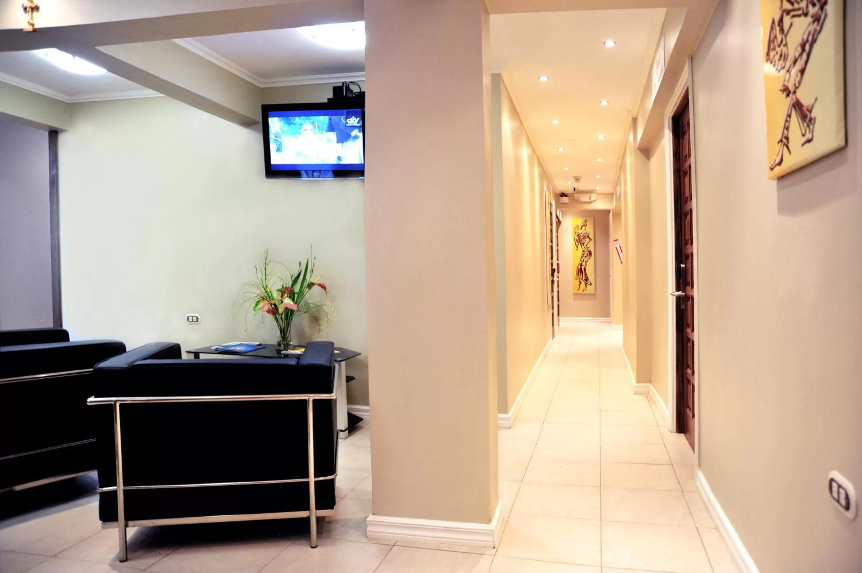 TV/Entertainment Center in Culture Crossroads Inn