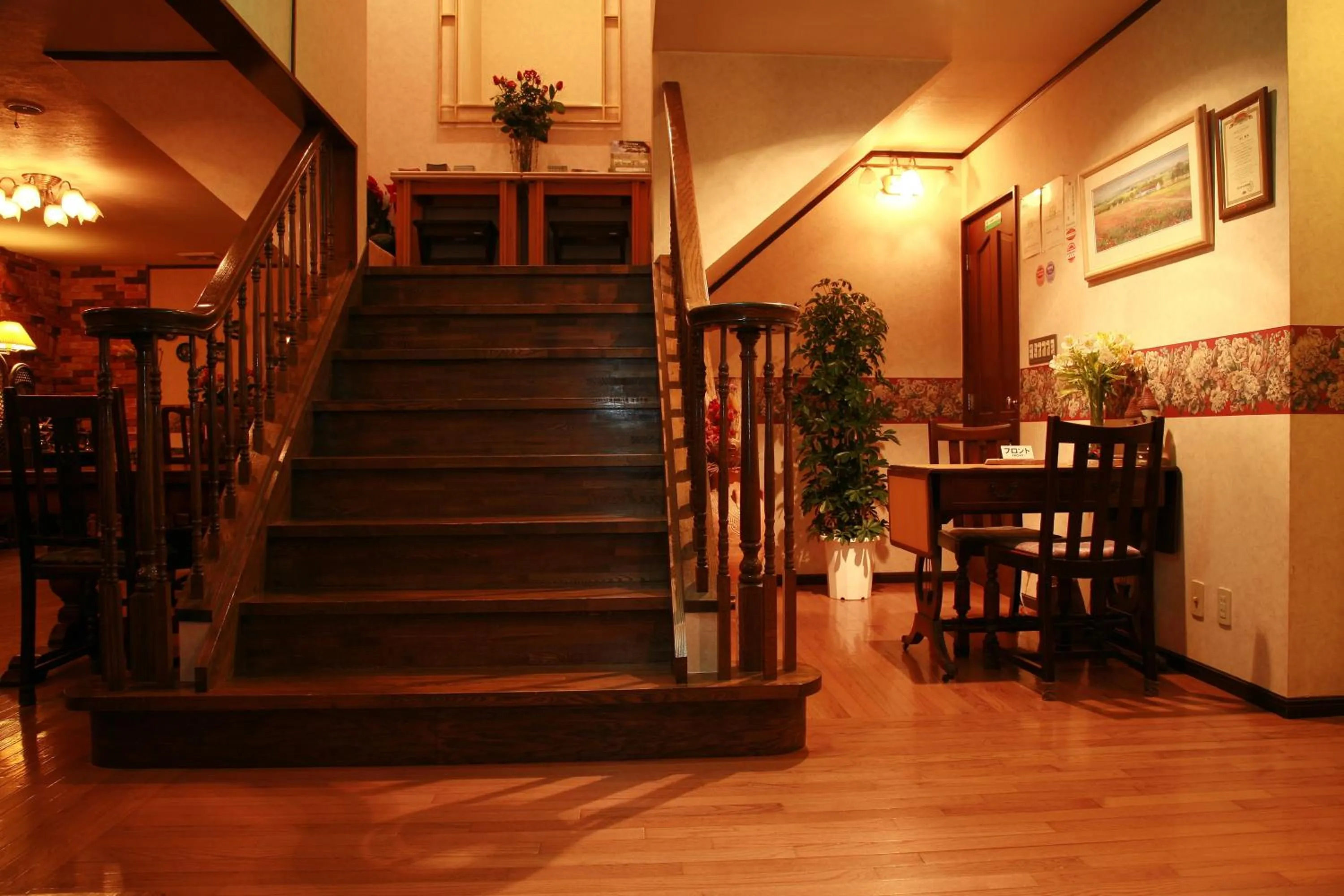 Area and facilities in Scotch Court