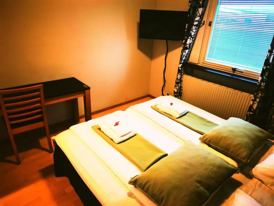 Property building, Bed in Nätra Motell