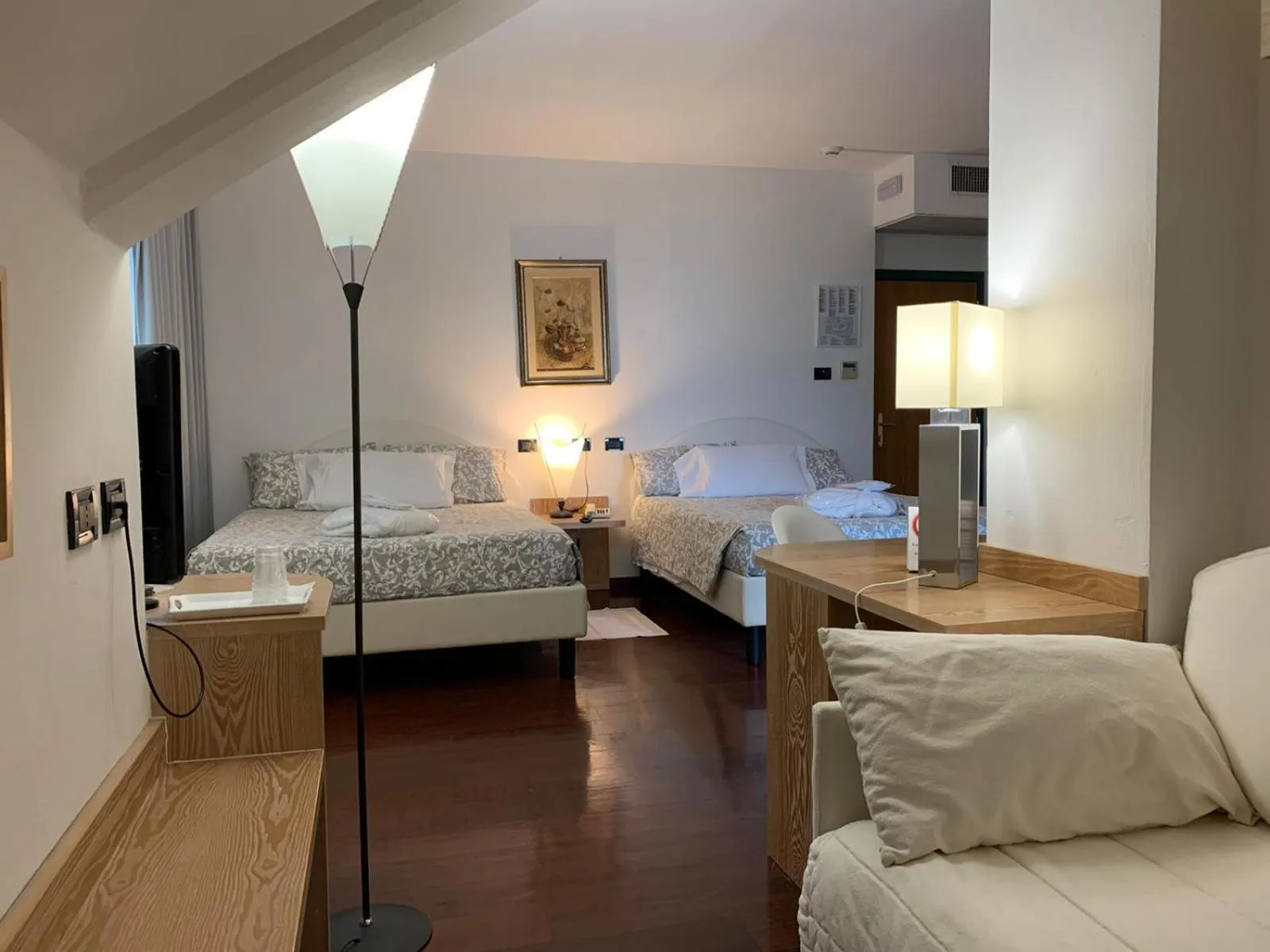 Photo of the whole room, Bed in Hotel Logonovo