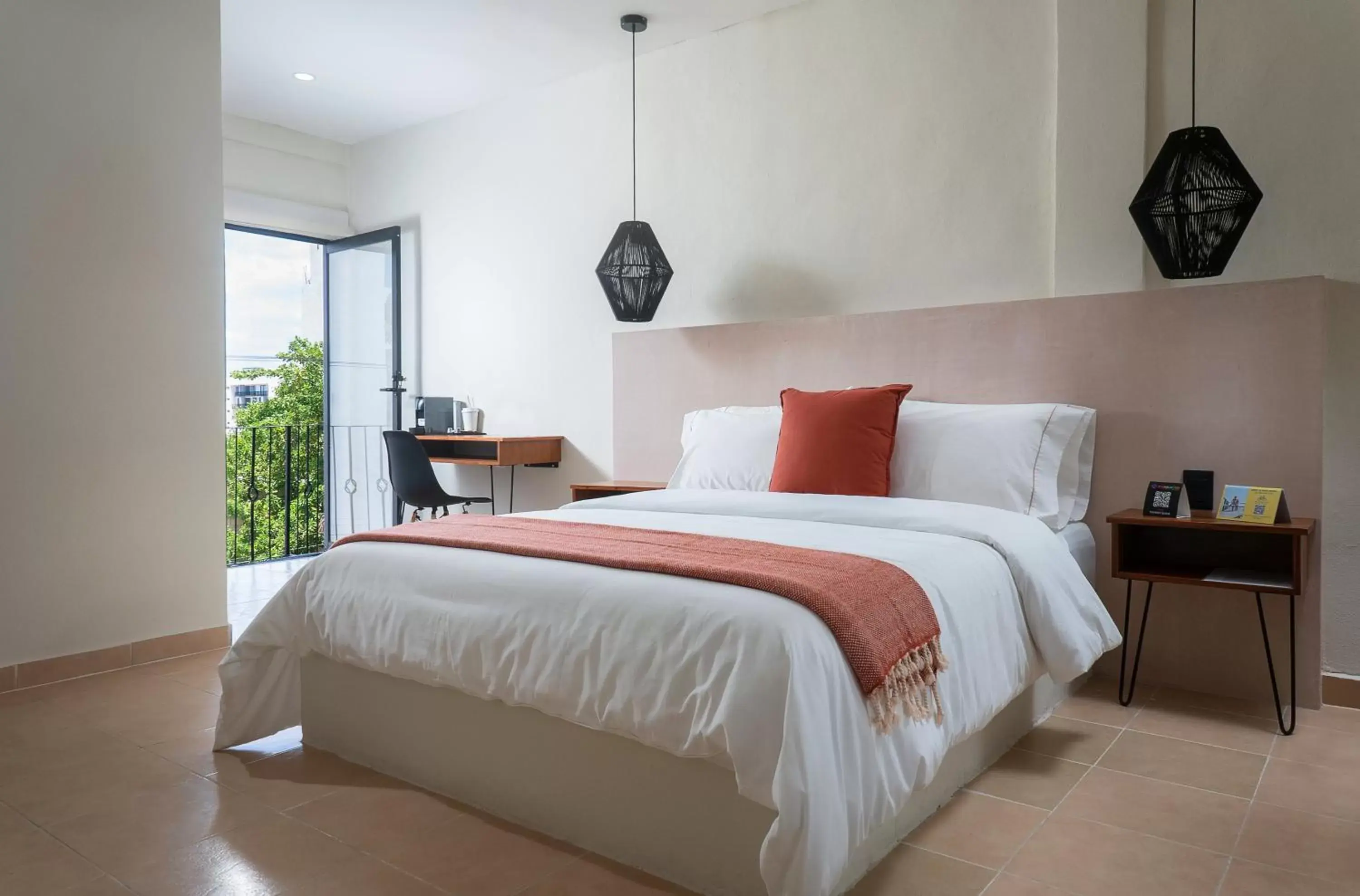 Queen Room with Balcony in Rodina Queen Room with Balcony in Rodina