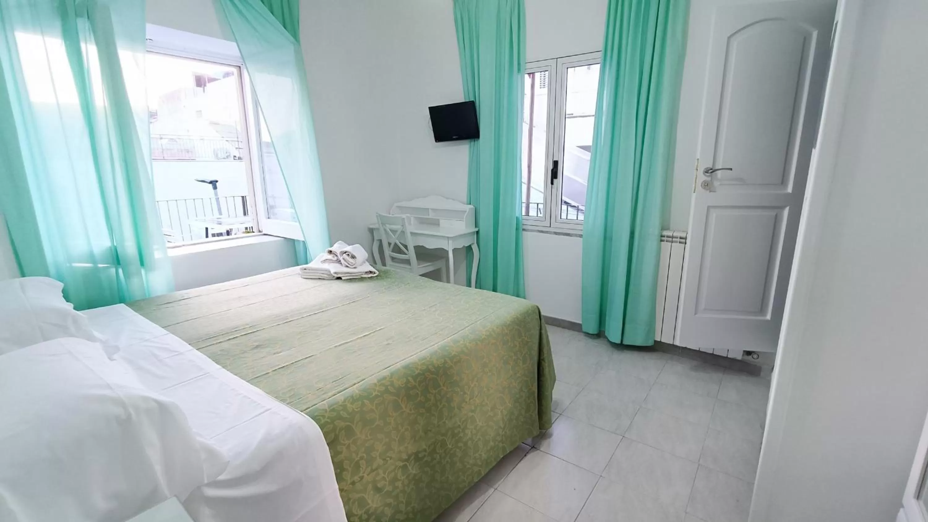 Photo of the whole room, Bed in Hotel Casa Nicola