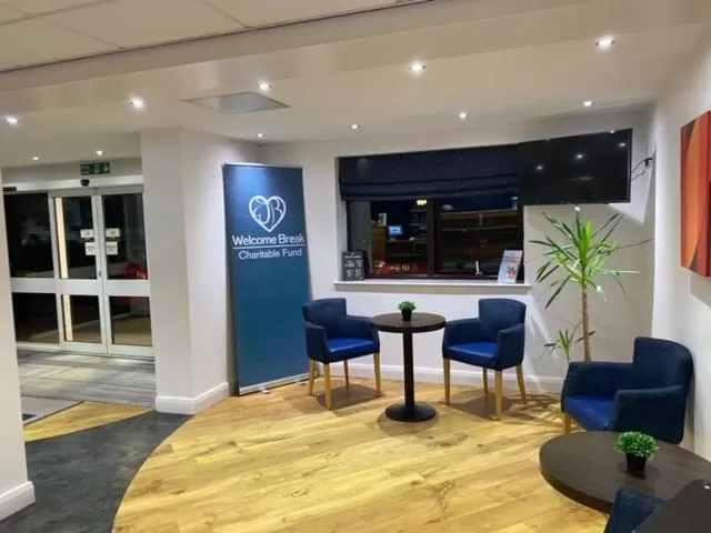 Seating area in Days Inn Corley NEC - M6