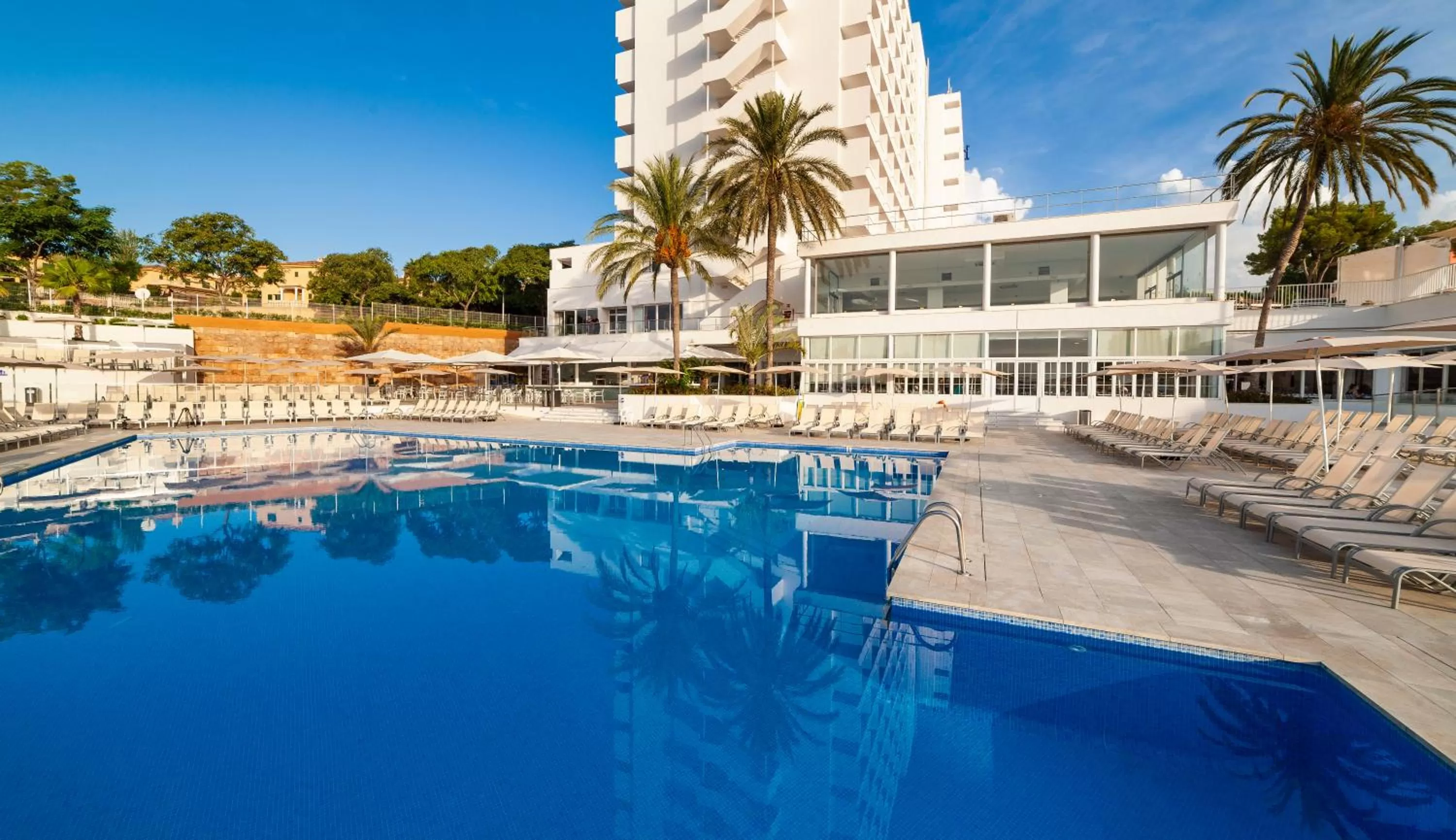 Property building in Globales Mimosa