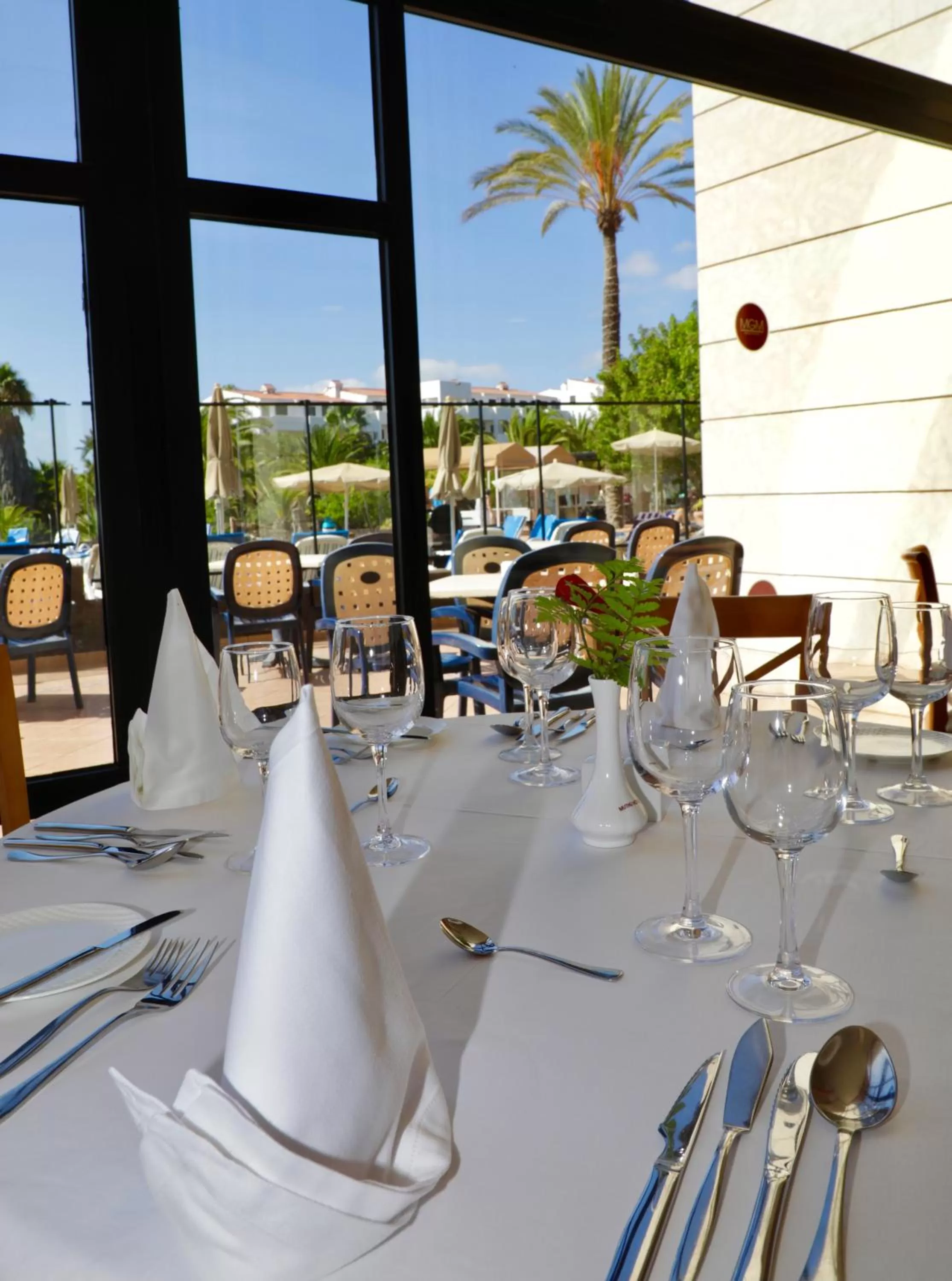 Restaurant/places to eat in Grand Muthu Golf Plaza Hotel & Spa